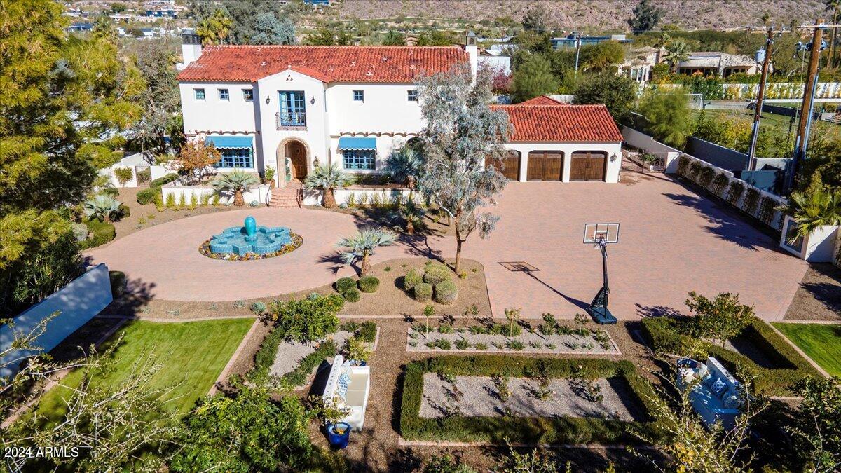 4417 N Camino Allenada