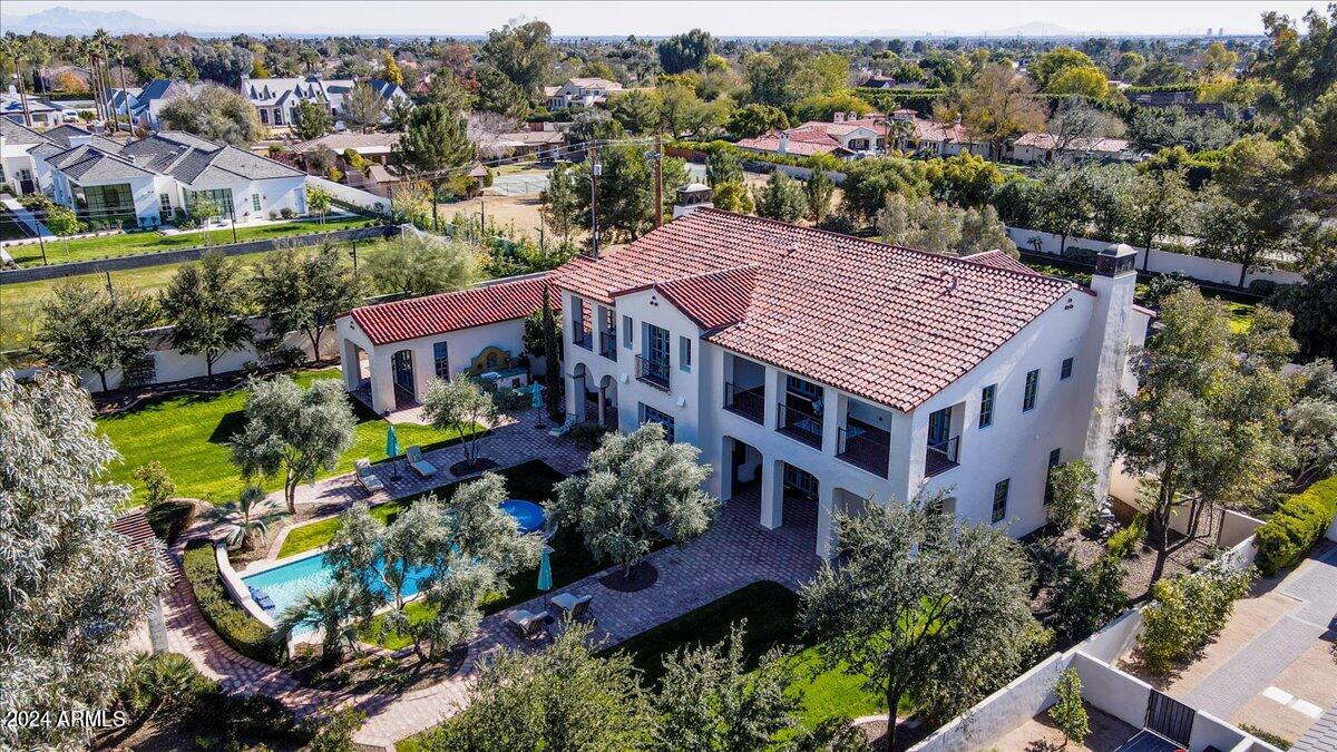4417 N Camino Allenada