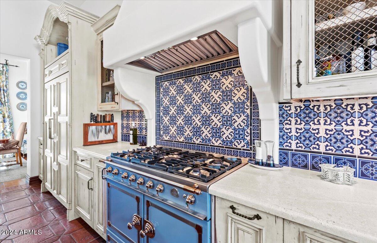 4417 N Camino Allenada