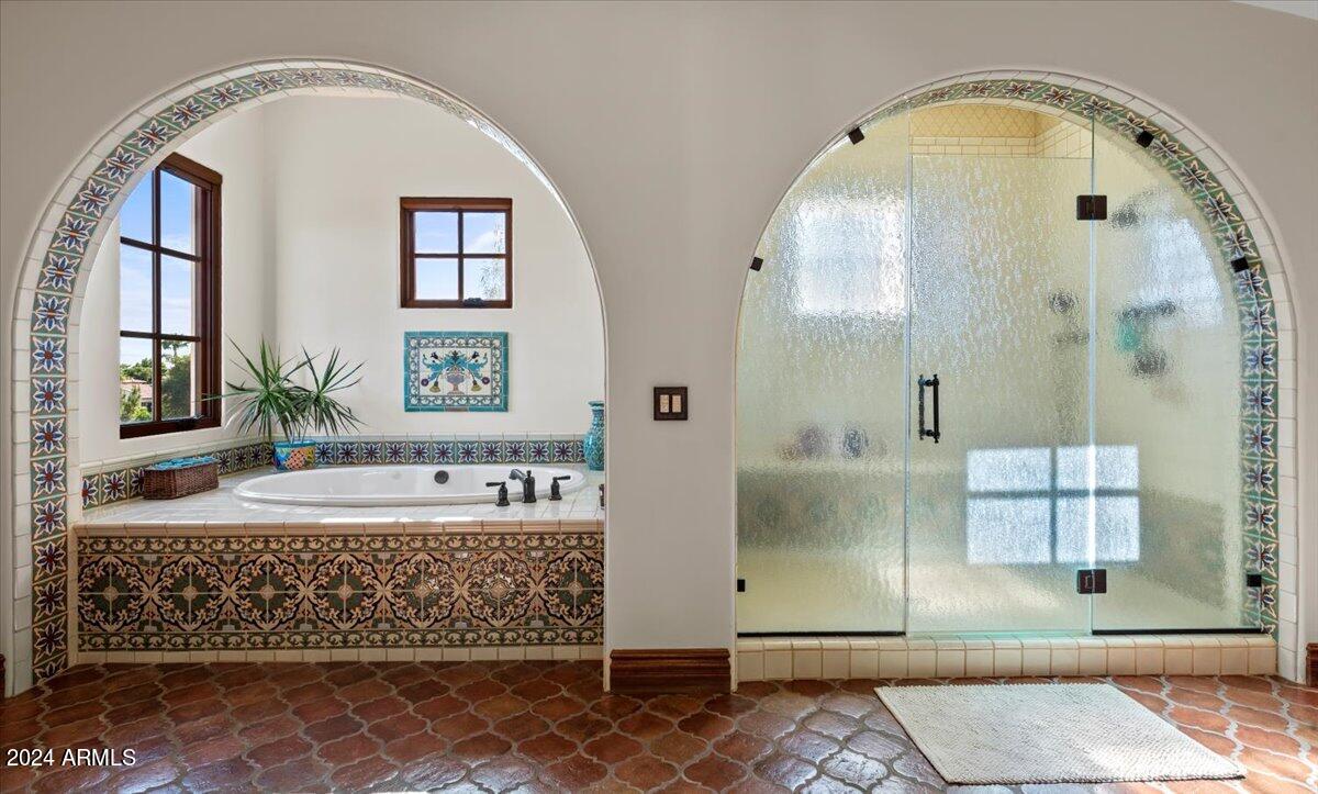 4417 N Camino Allenada