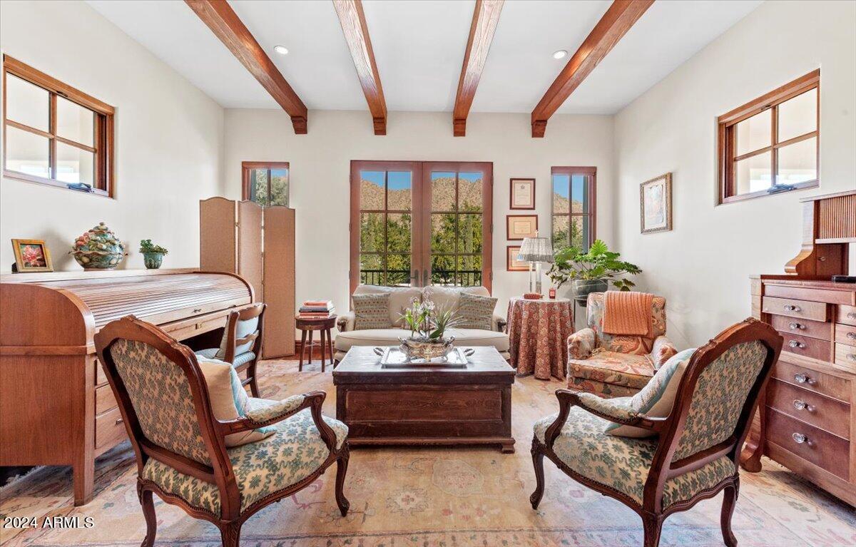 4417 N Camino Allenada