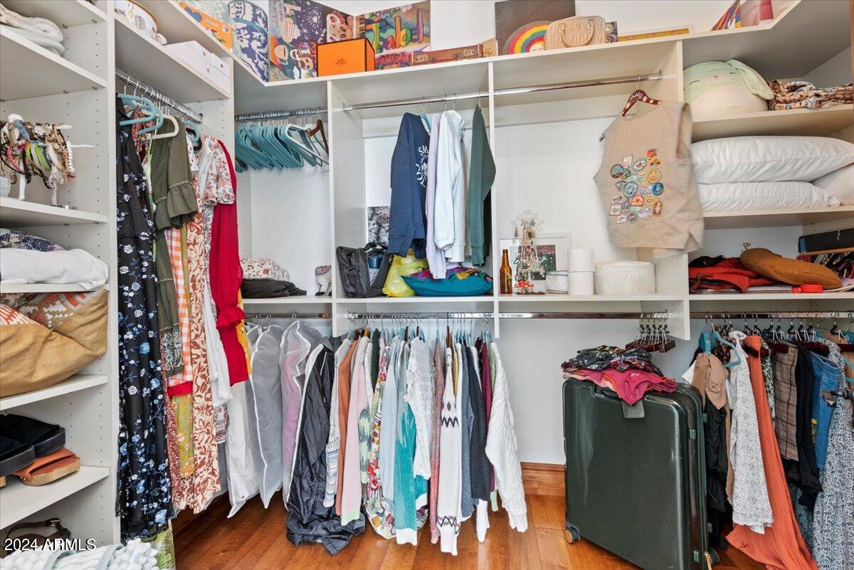4417 N Camino Allenada