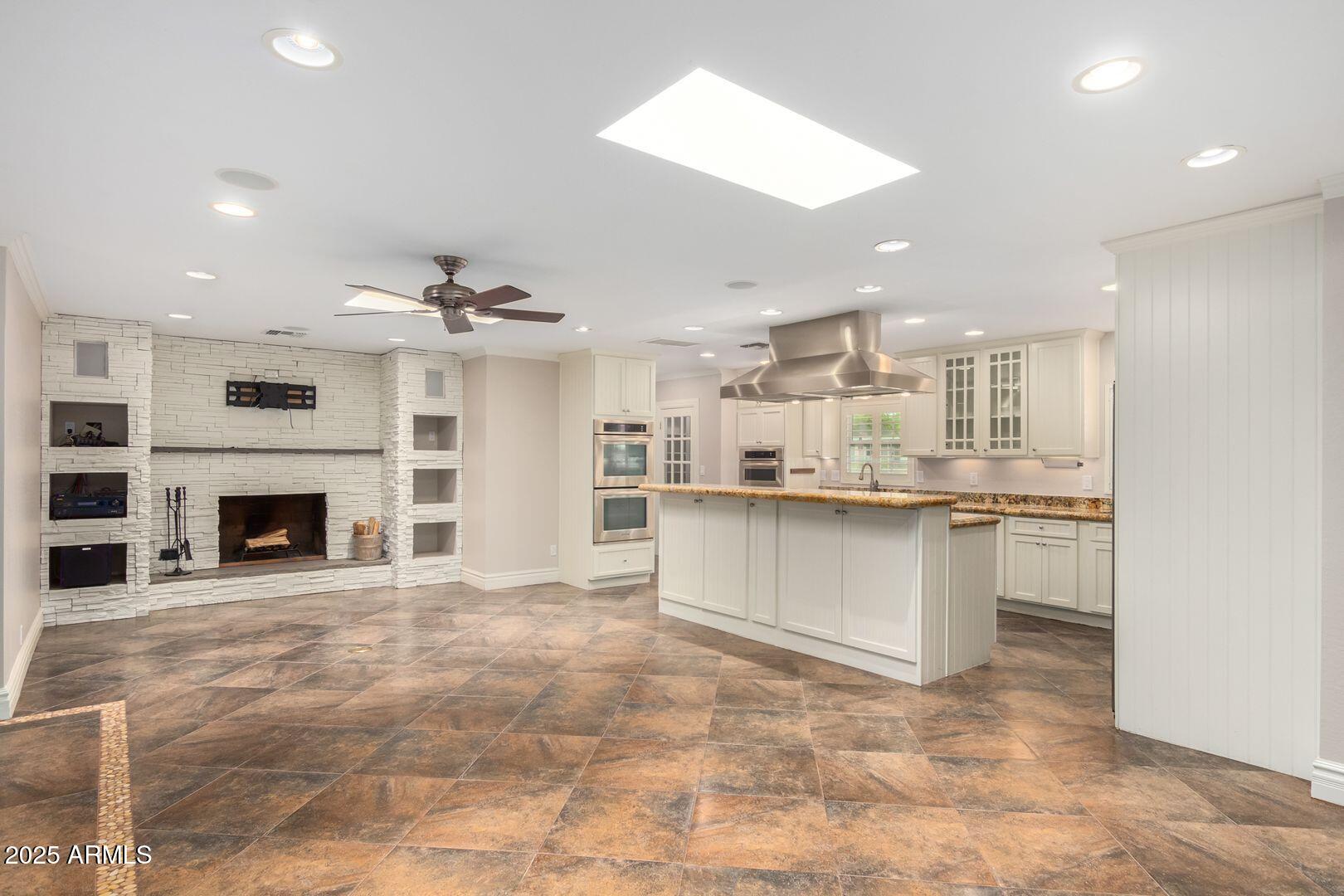 4525 E CALLE VENTURA