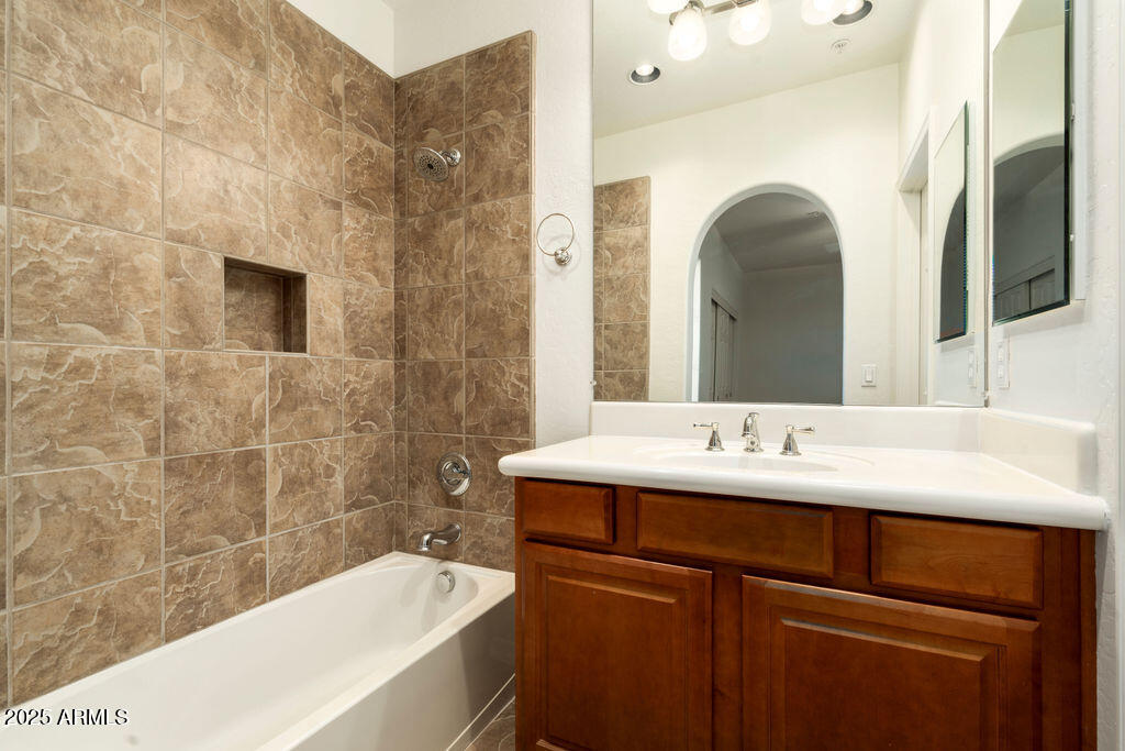 3935 E ROUGH RIDER Road, 1207