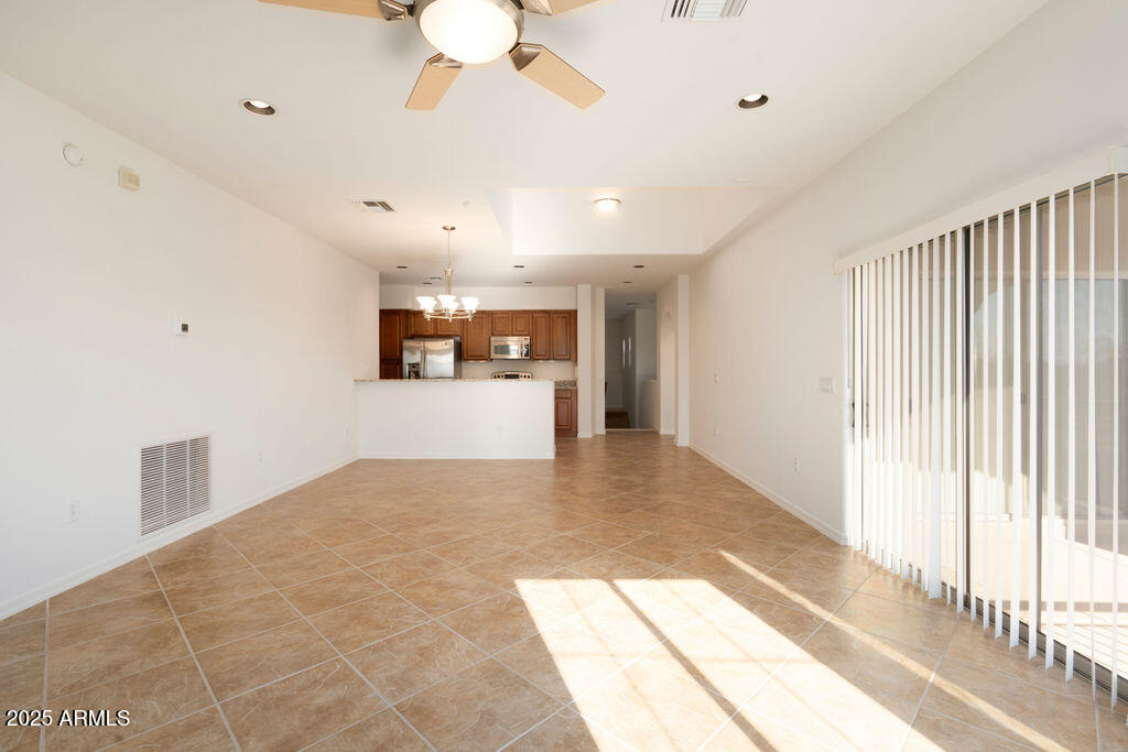 3935 E ROUGH RIDER Road, 1207
