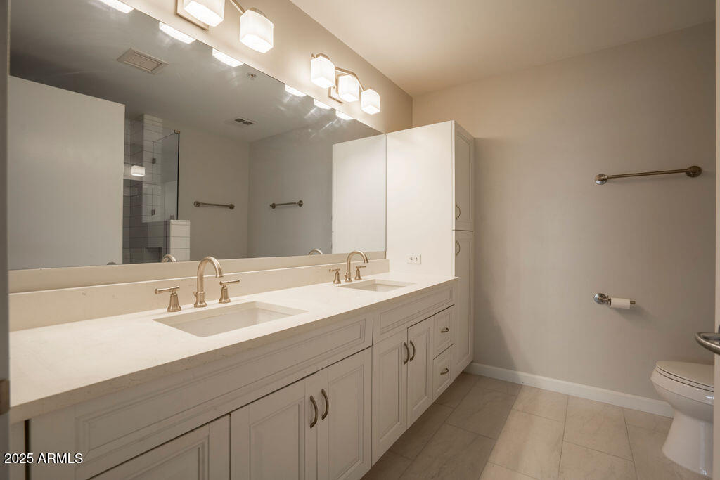 7137 E Rancho Vista Drive 6010