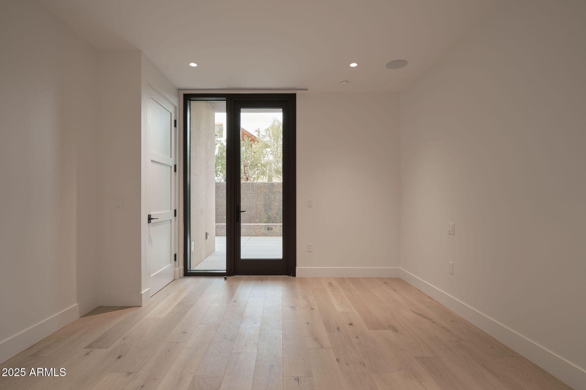 5000 N Camelback Ridge Road 109
