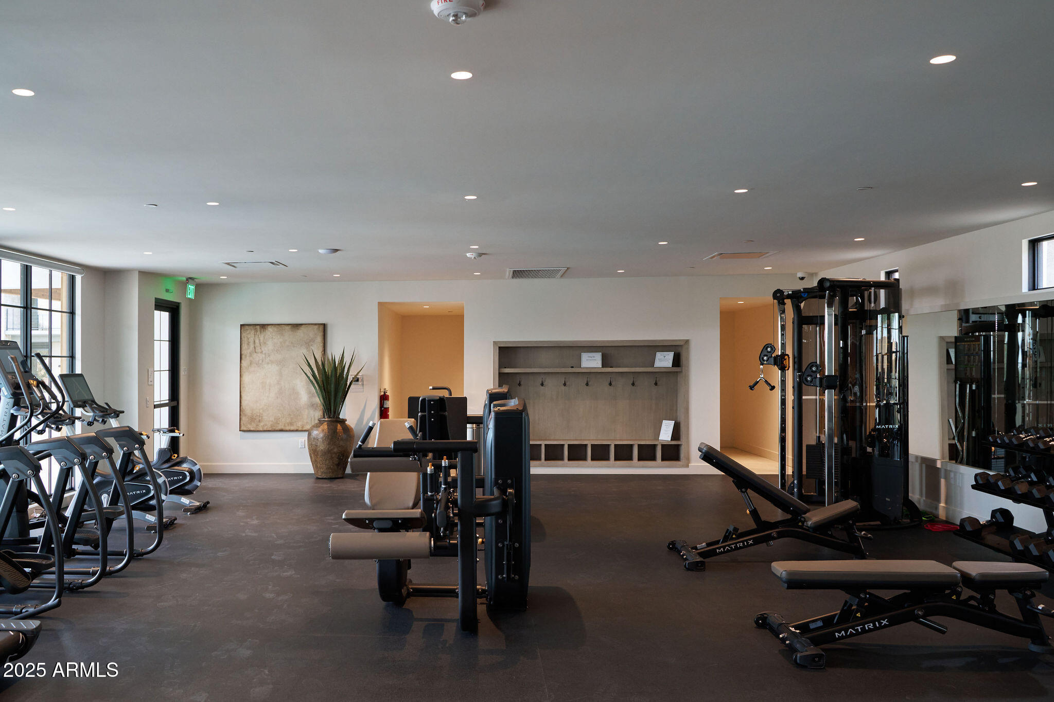 5000 N Camelback Ridge Road 109