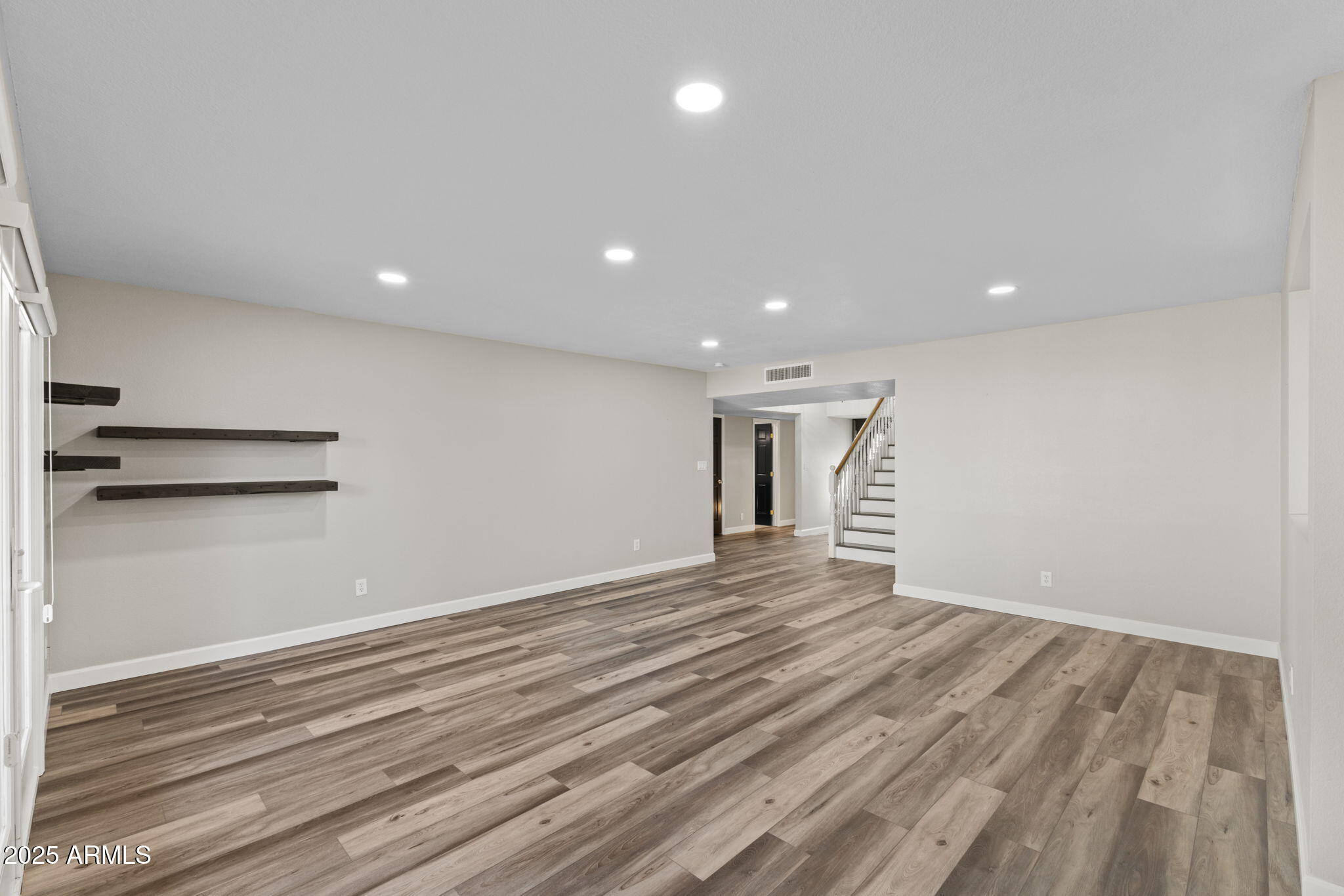 6314 E Pinchot Avenue