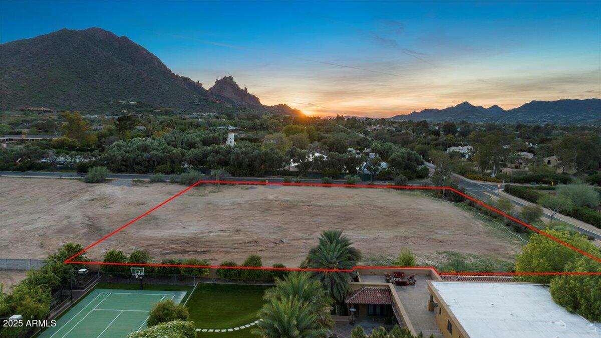 5909 N INVERGORDON Road, -
