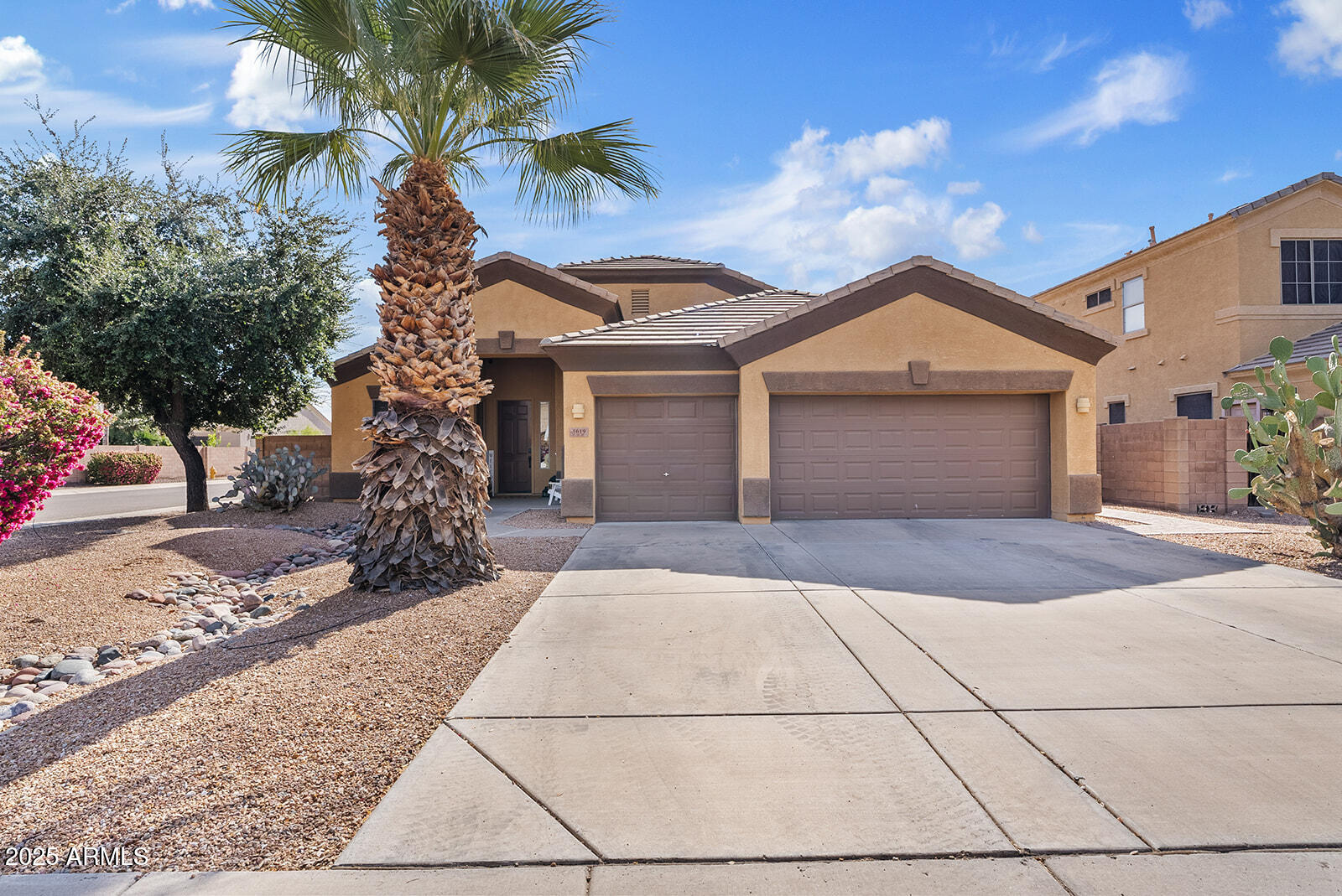 1619 E BERETTA Place