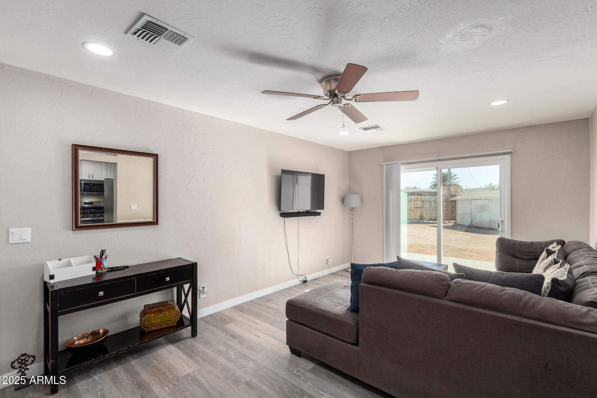 545 N 98TH Street