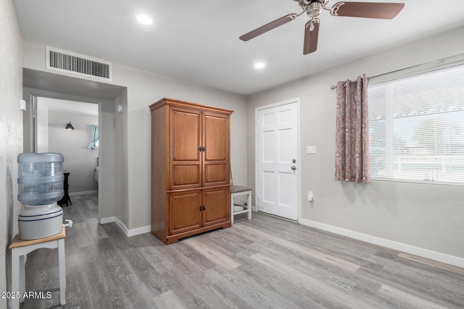 545 N 98TH Street