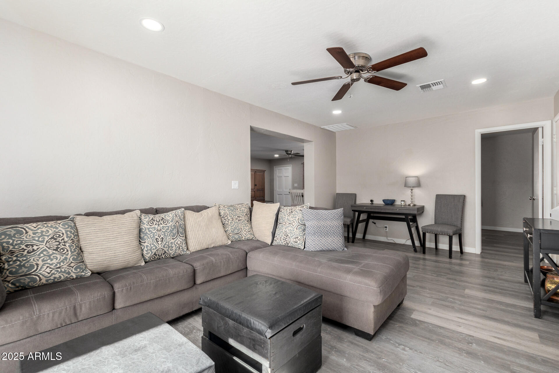 545 N 98TH Street