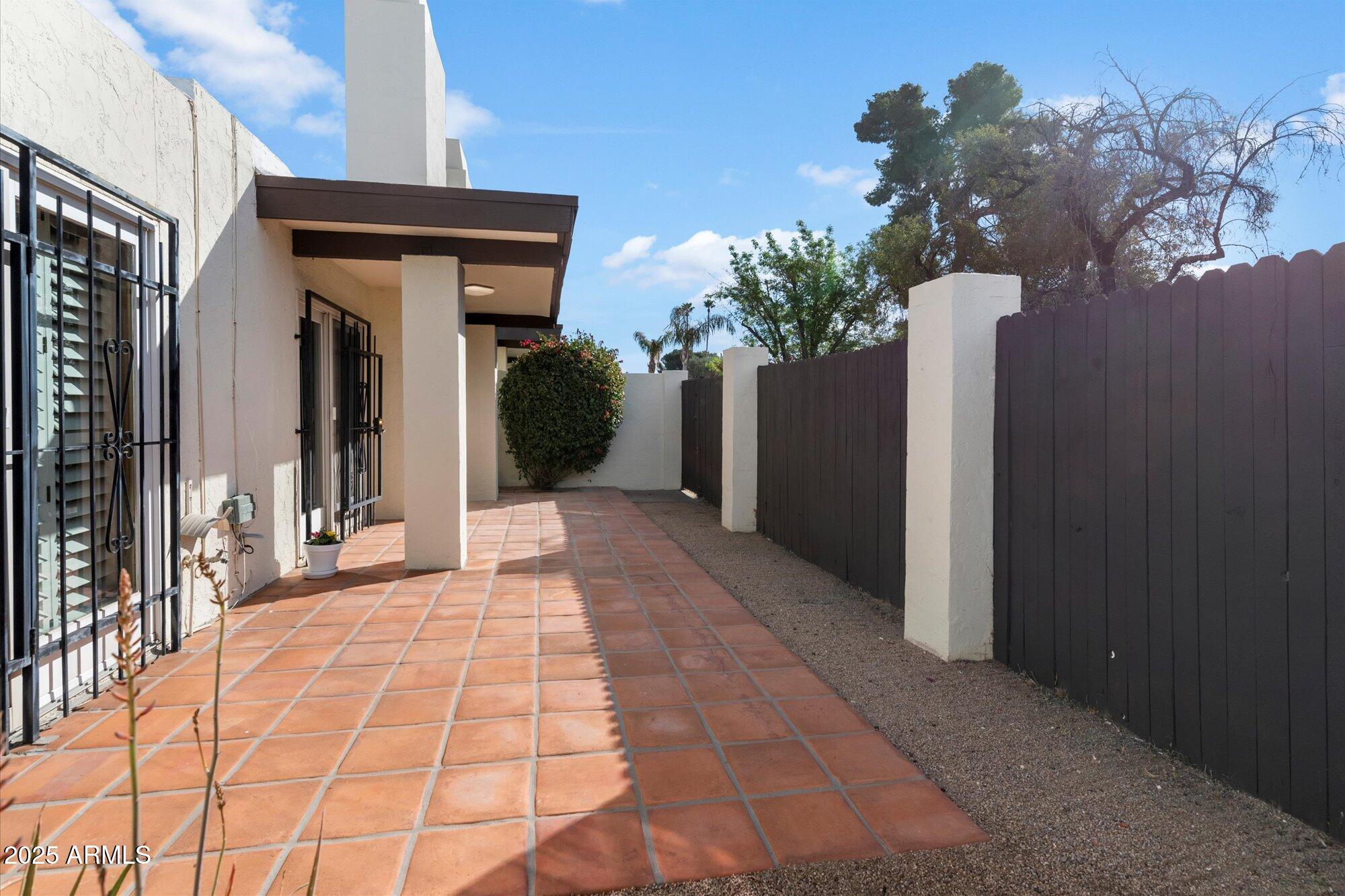 1221 E PALACIO Drive