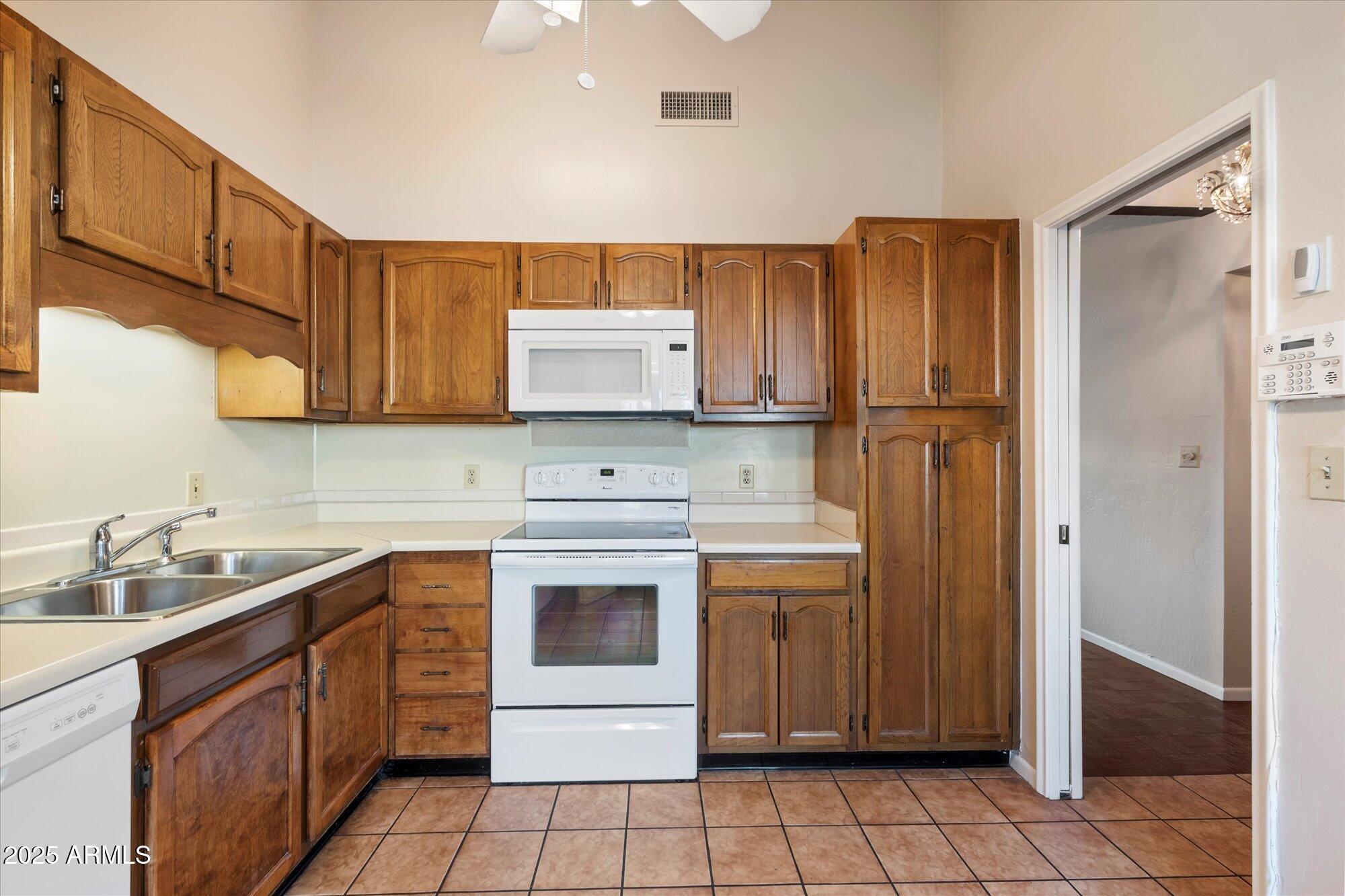 1221 E PALACIO Drive