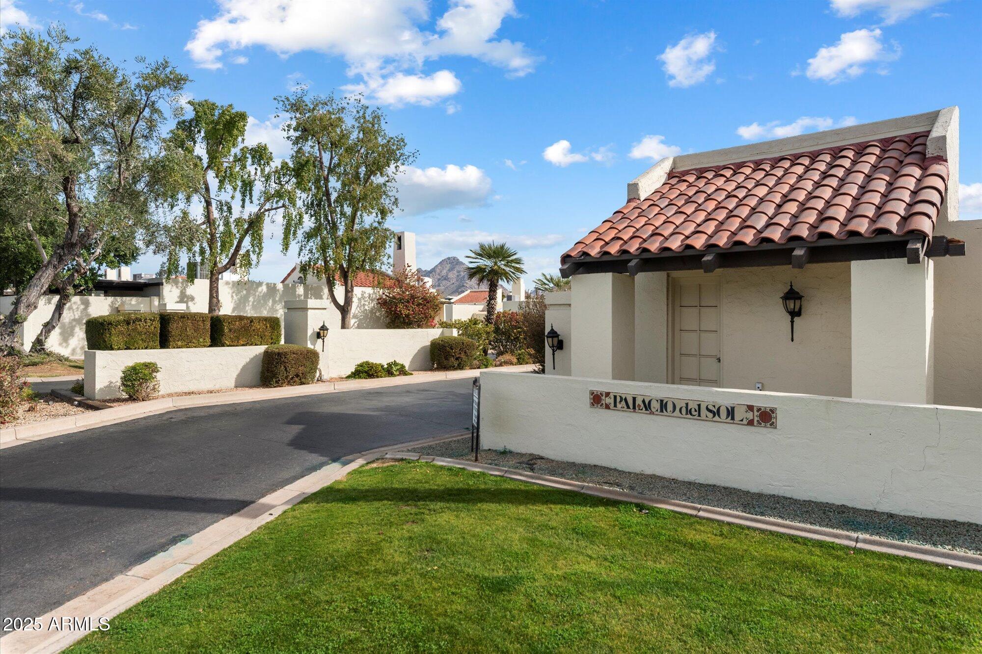 1221 E PALACIO Drive