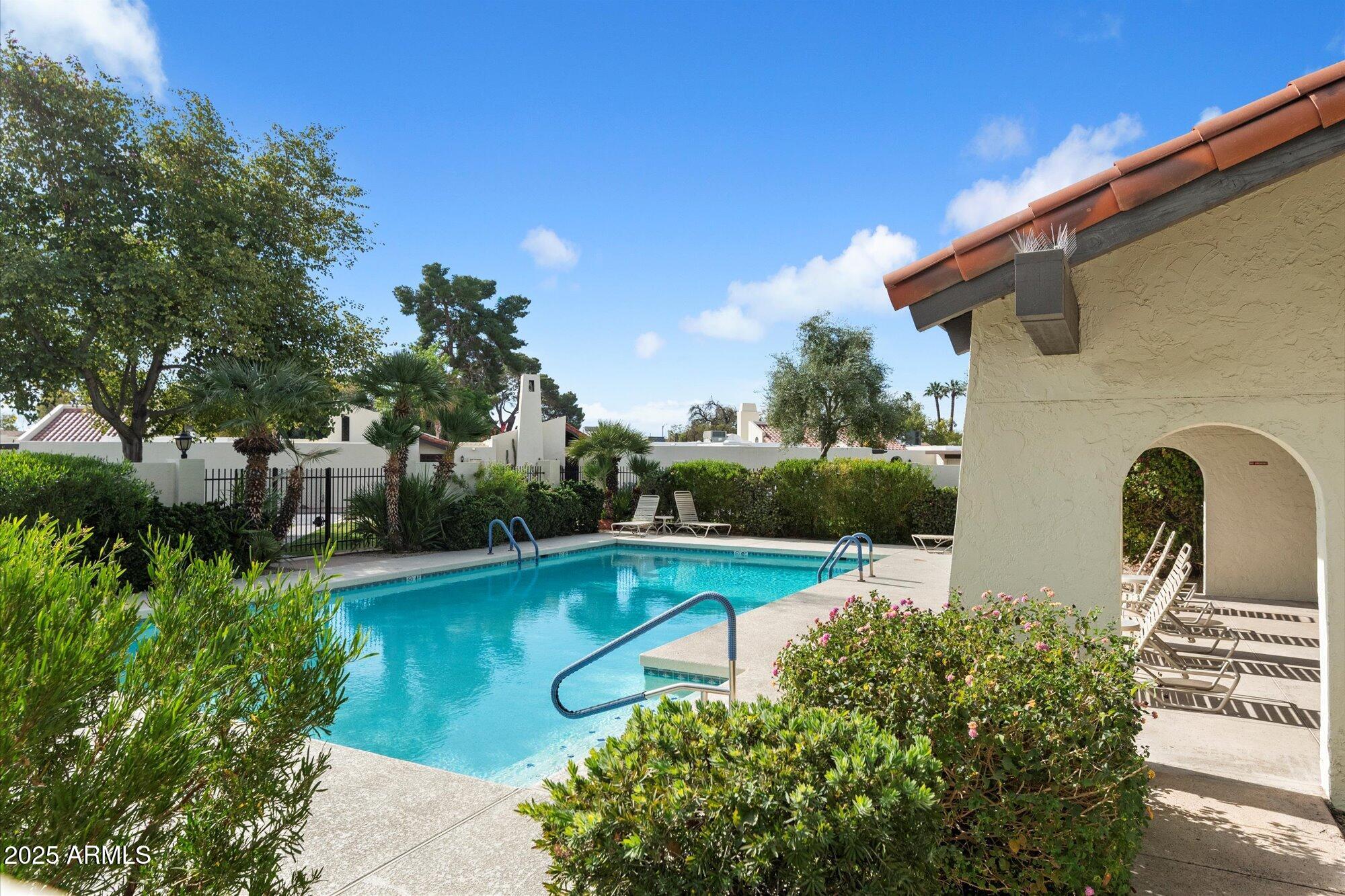 1221 E PALACIO Drive