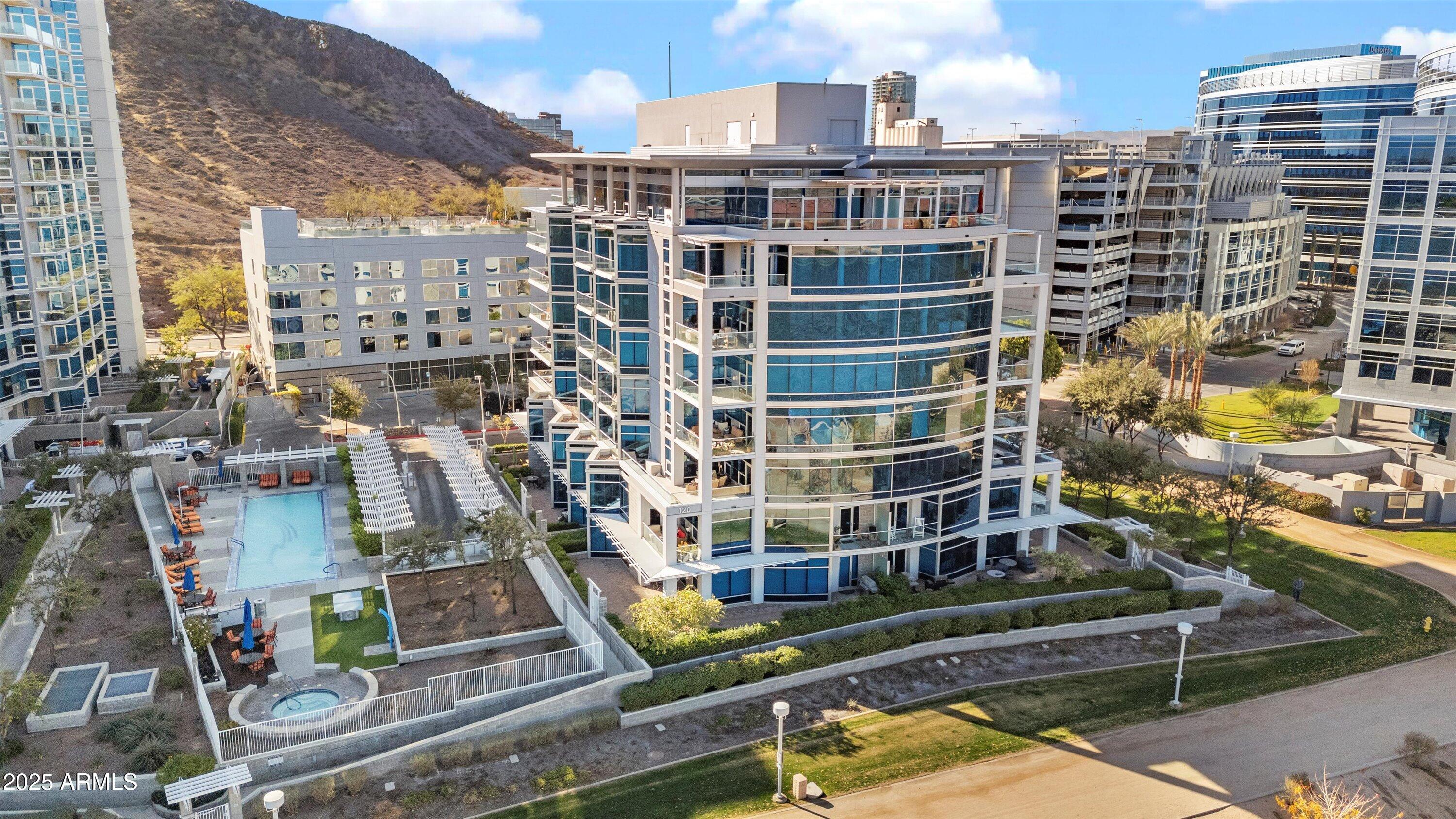 120 E RIO SALADO Parkway 602