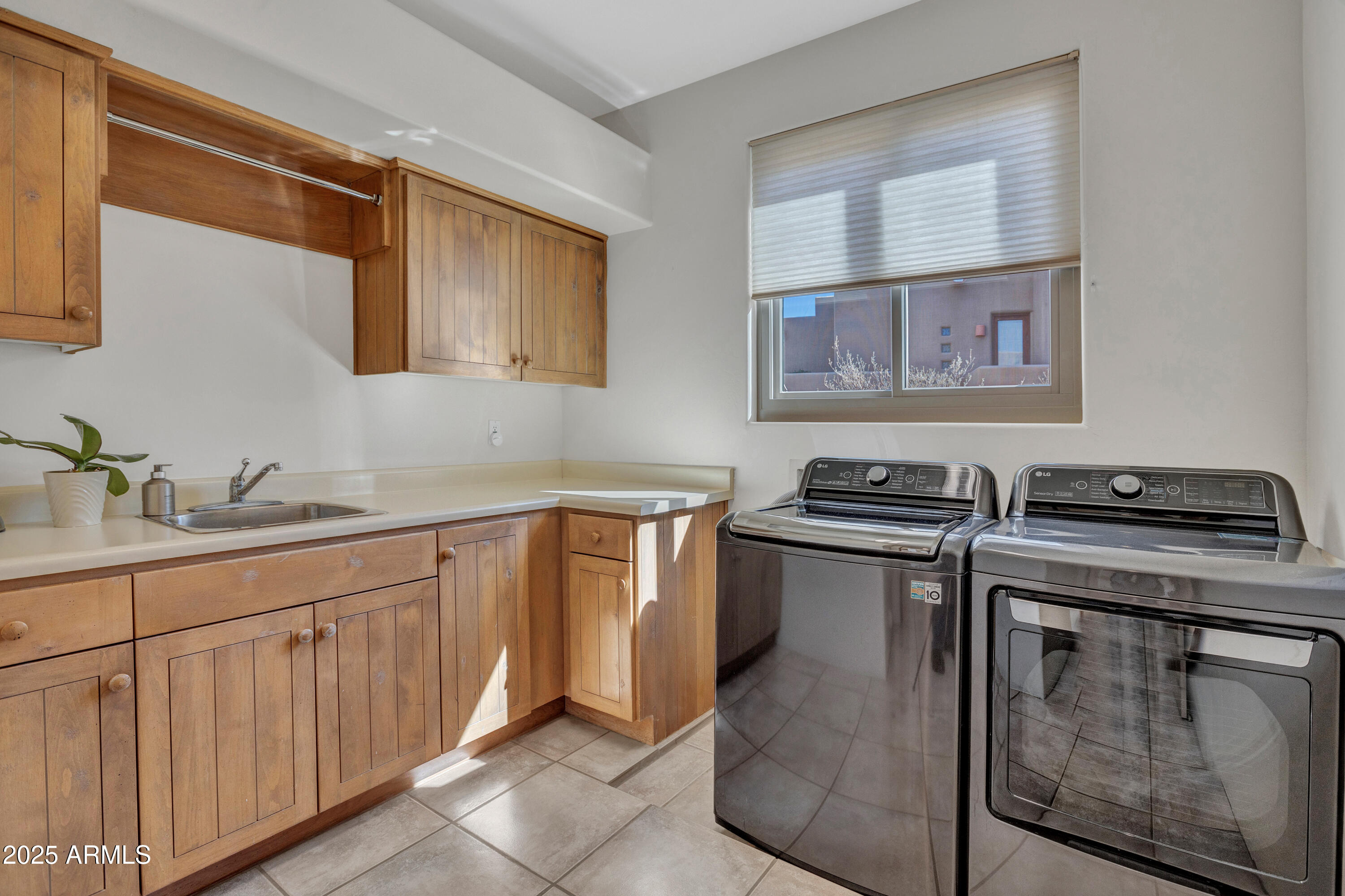 10040 E HAPPY VALLEY Road 249