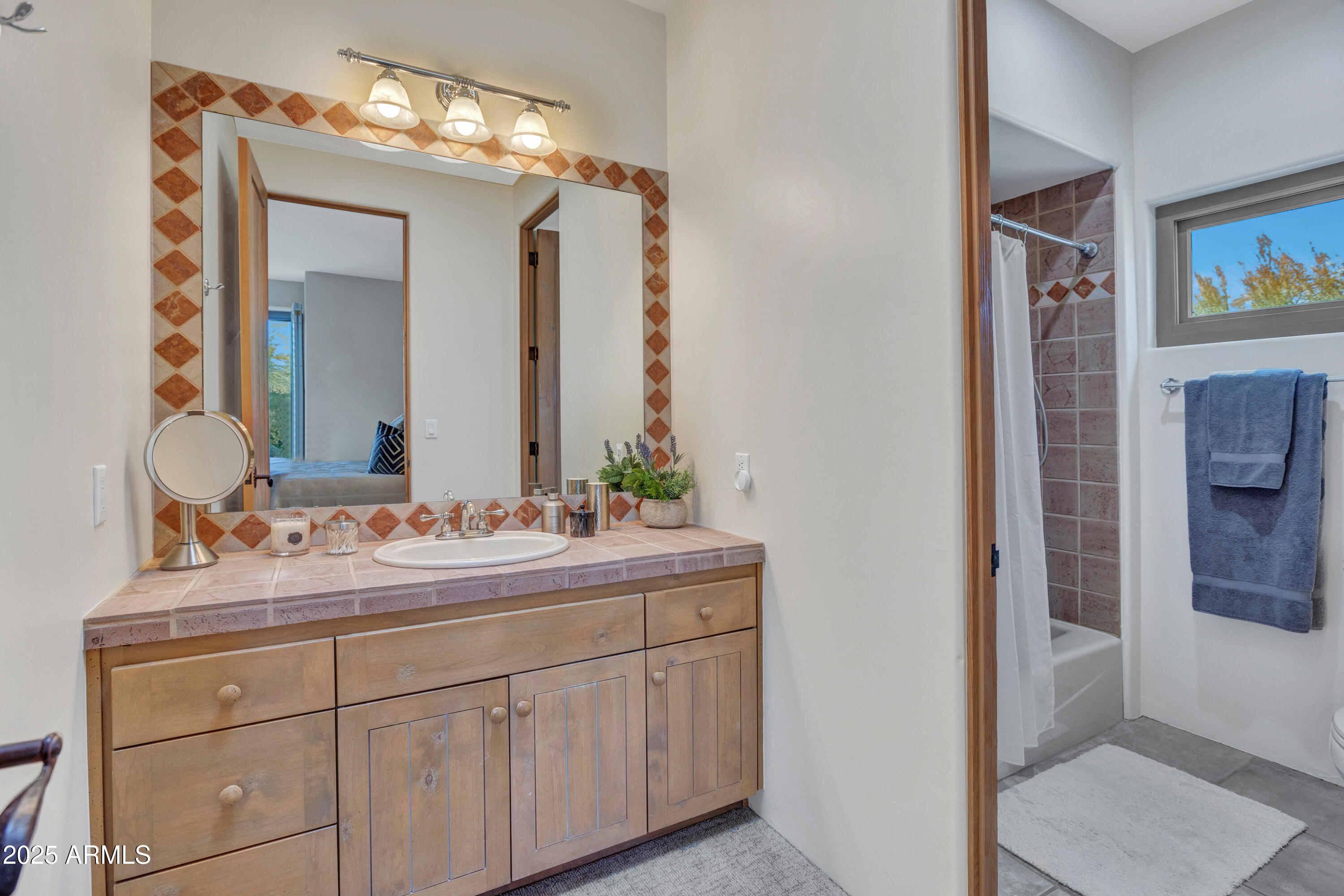 10040 E HAPPY VALLEY Road 249