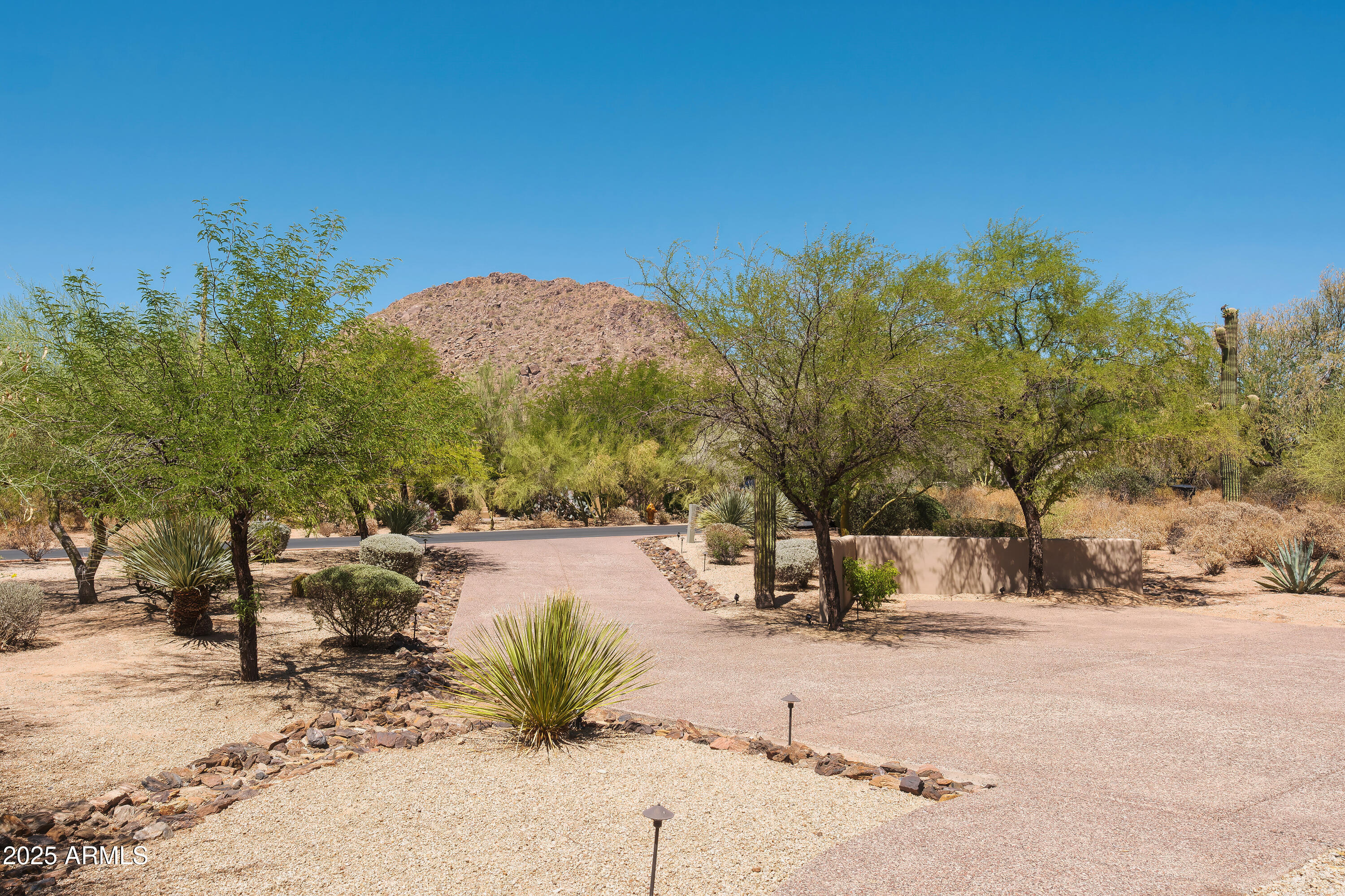 10040 E HAPPY VALLEY Road 249