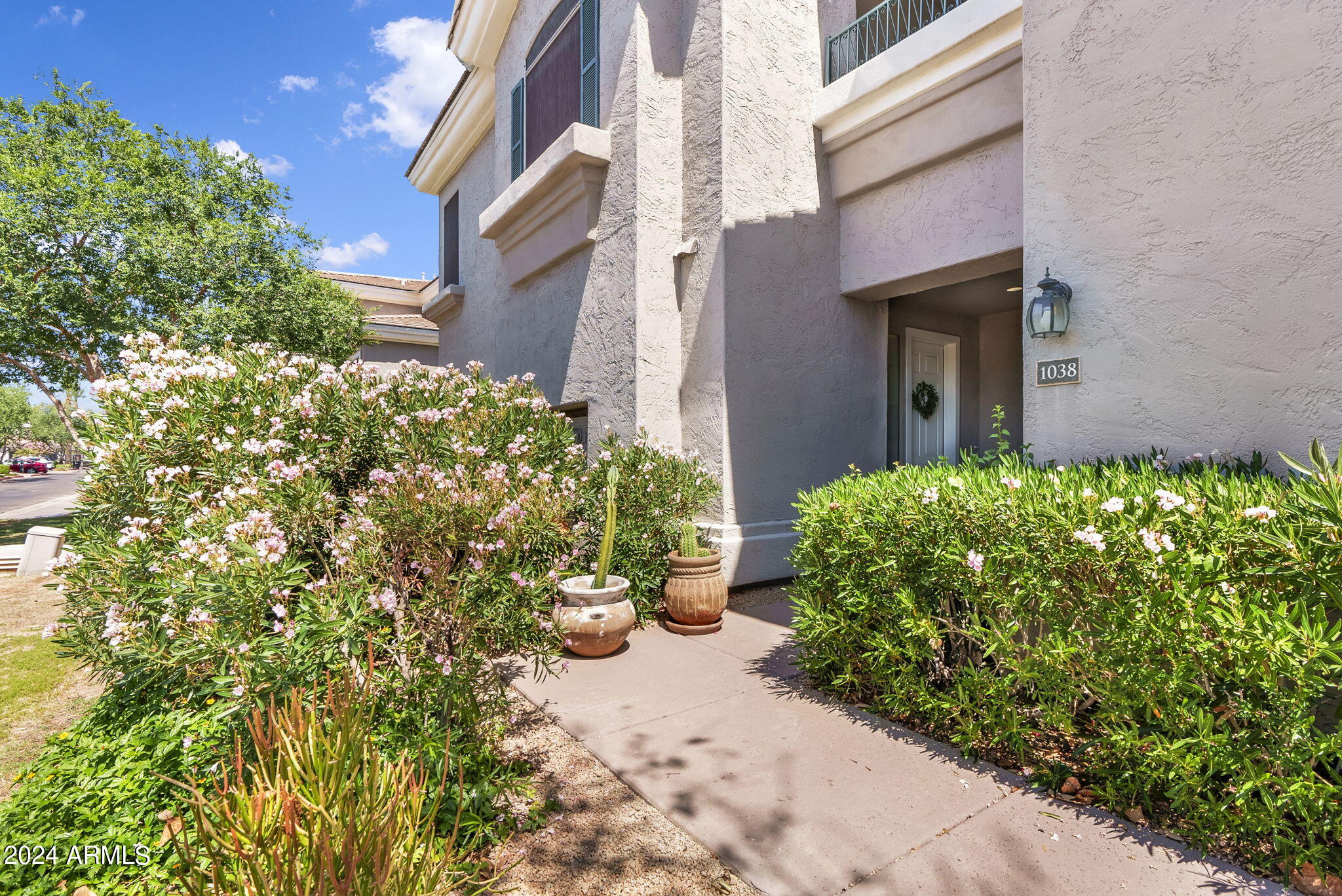 8180 E SHEA Boulevard, 1038