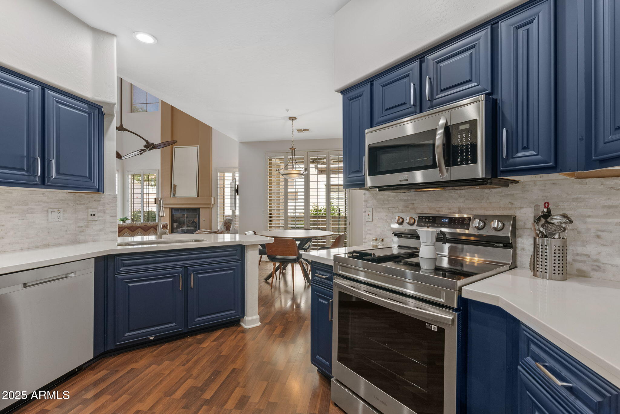 8180 E SHEA Boulevard, 1038