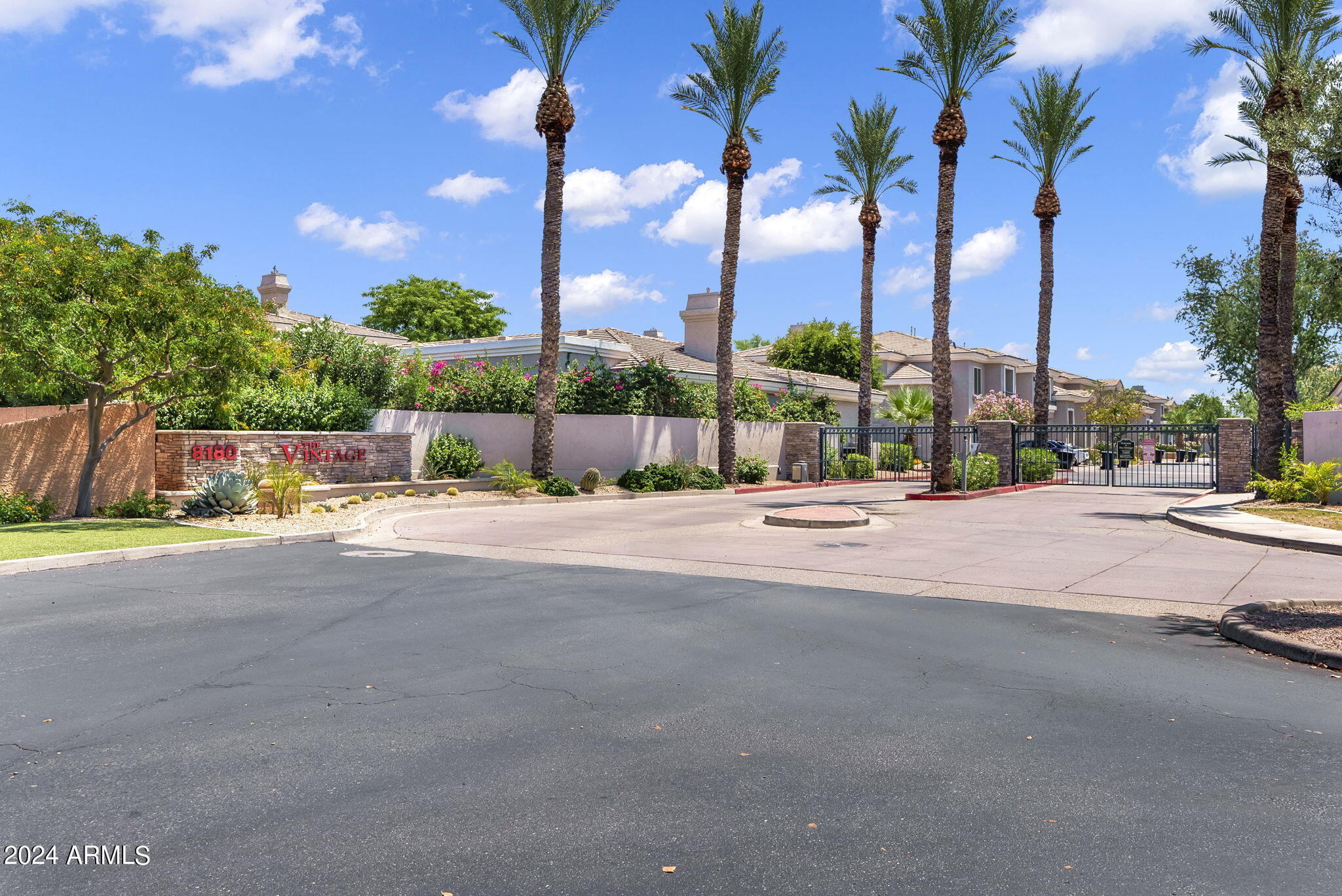 8180 E SHEA Boulevard, 1038