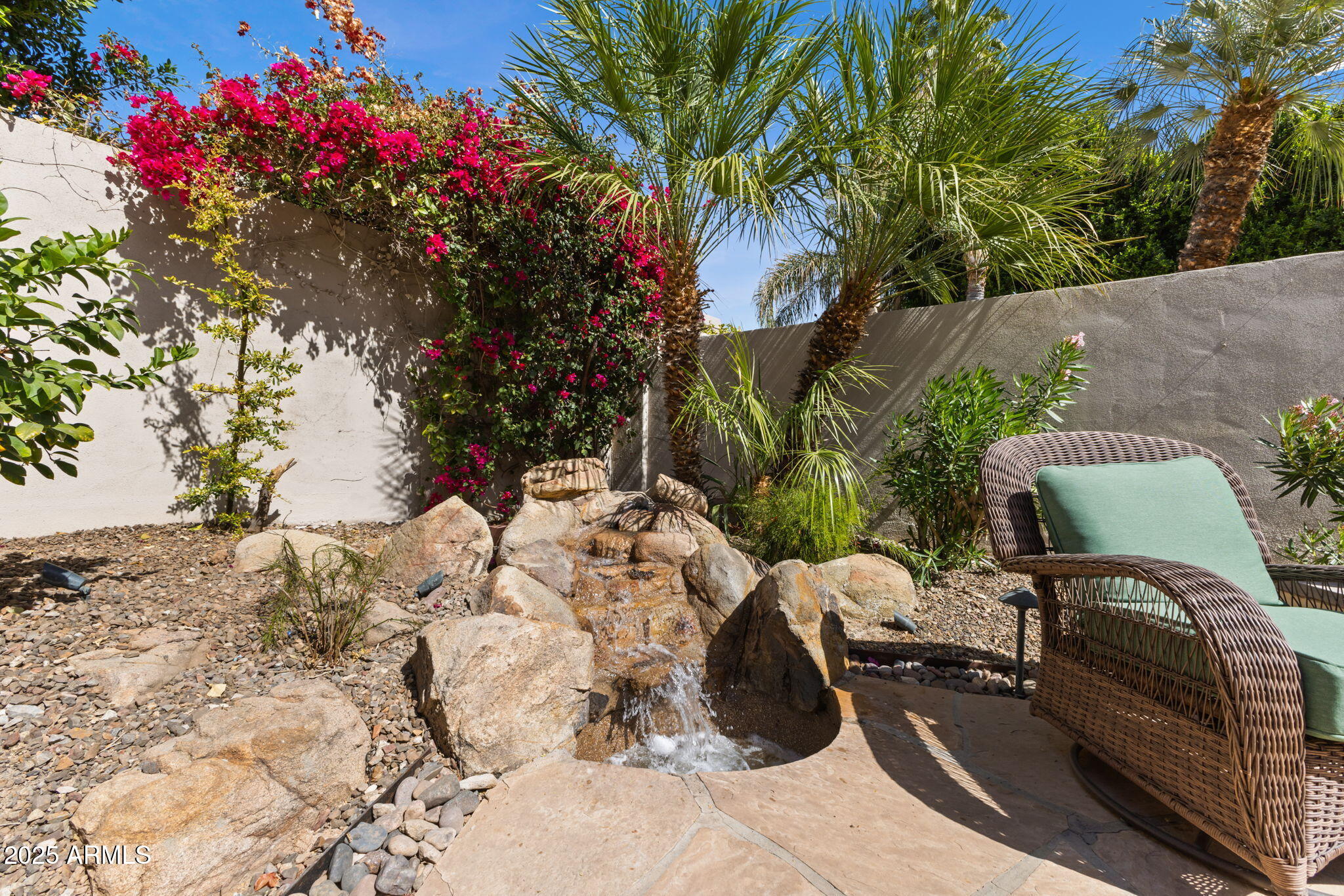 7282 E DEL ACERO Drive
