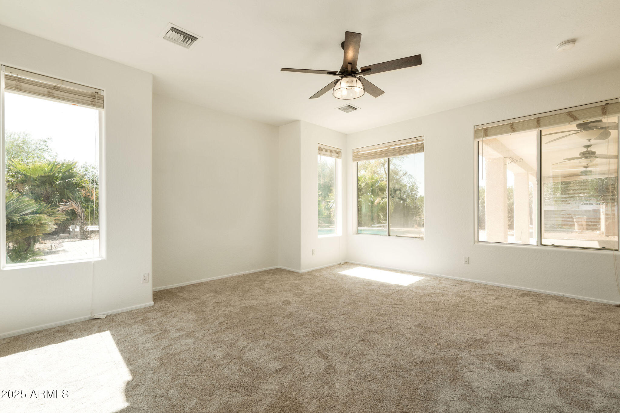 10127 W AVENIDA DEL SOL