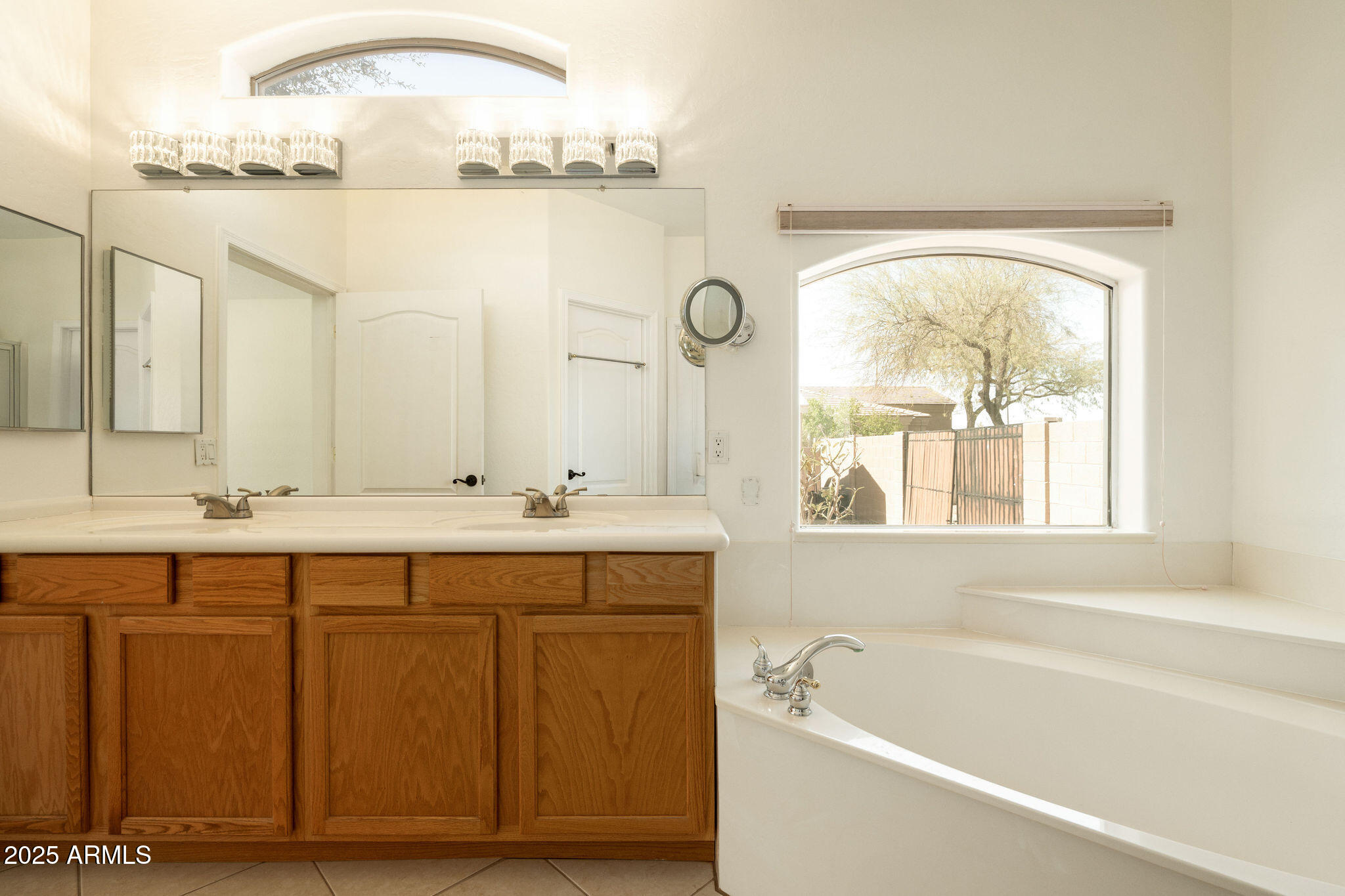 10127 W AVENIDA DEL SOL