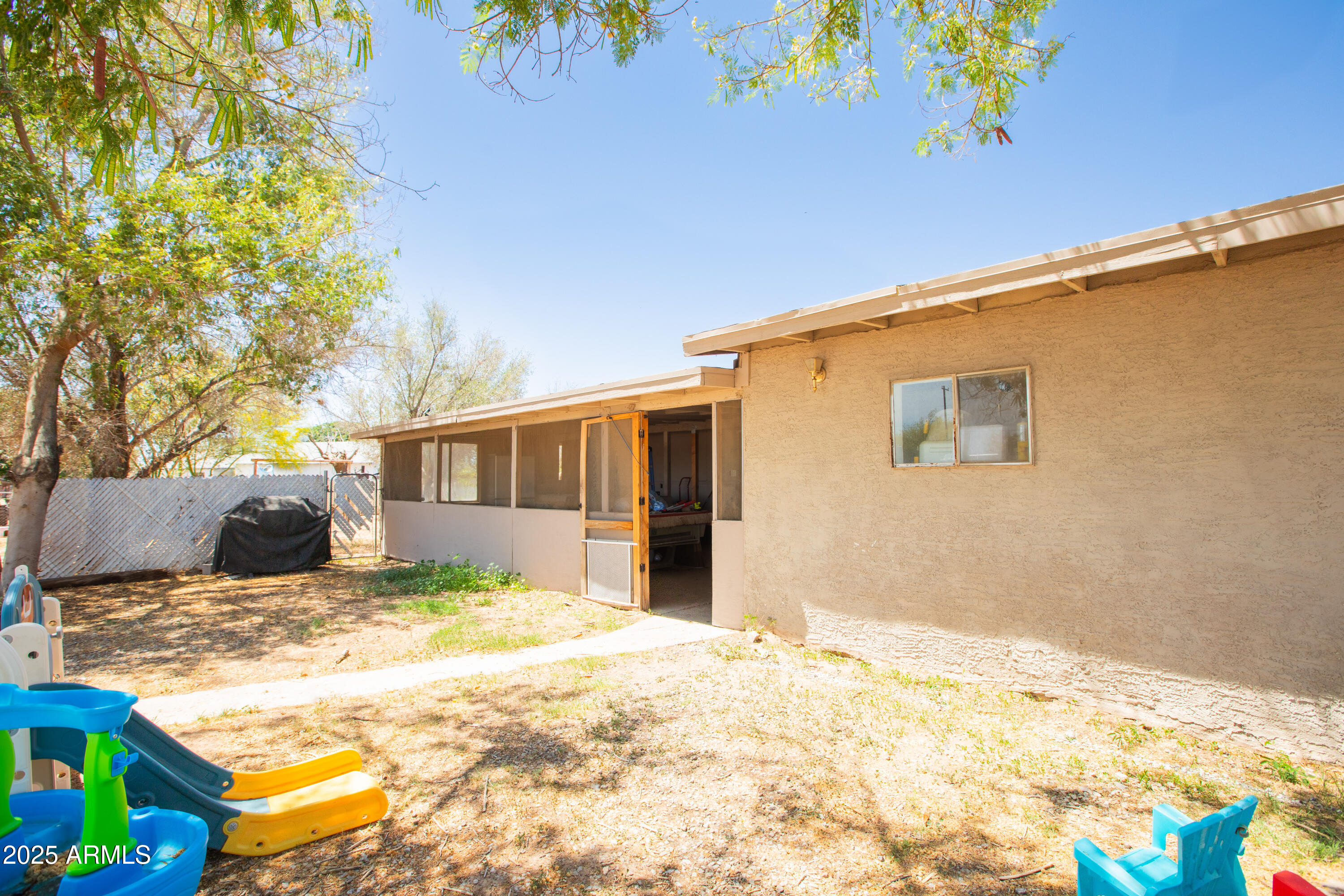 807 N 193RD Avenue