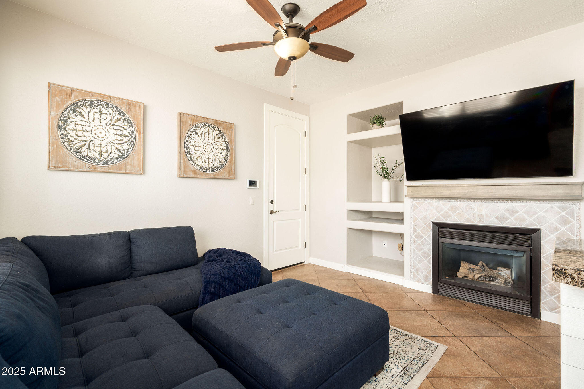 2918 N 48TH Place