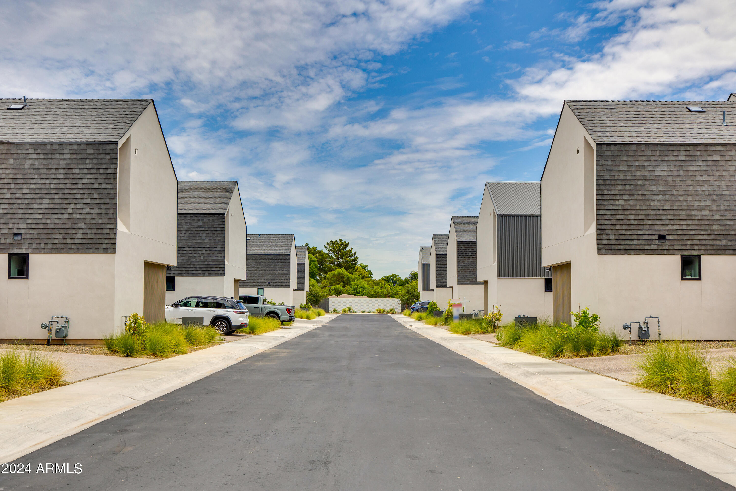 1328 E POMELO GROVE Lane