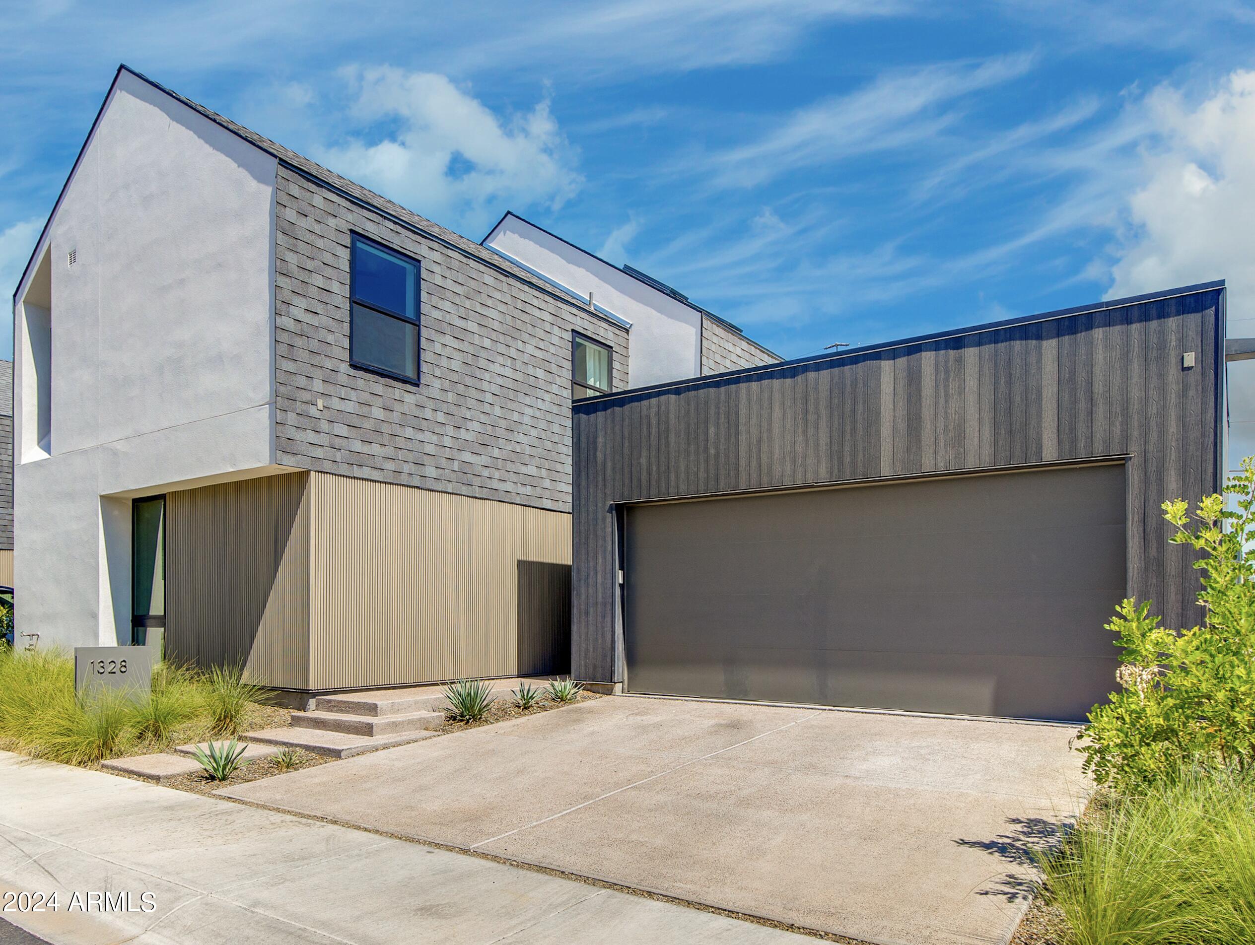 1328 E POMELO GROVE Lane