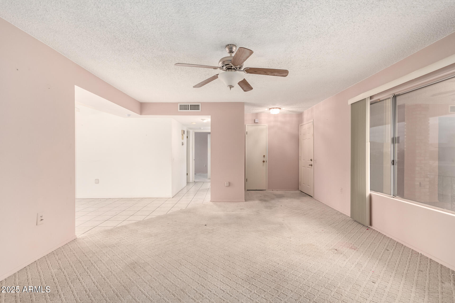 9213 W NEWPORT Drive