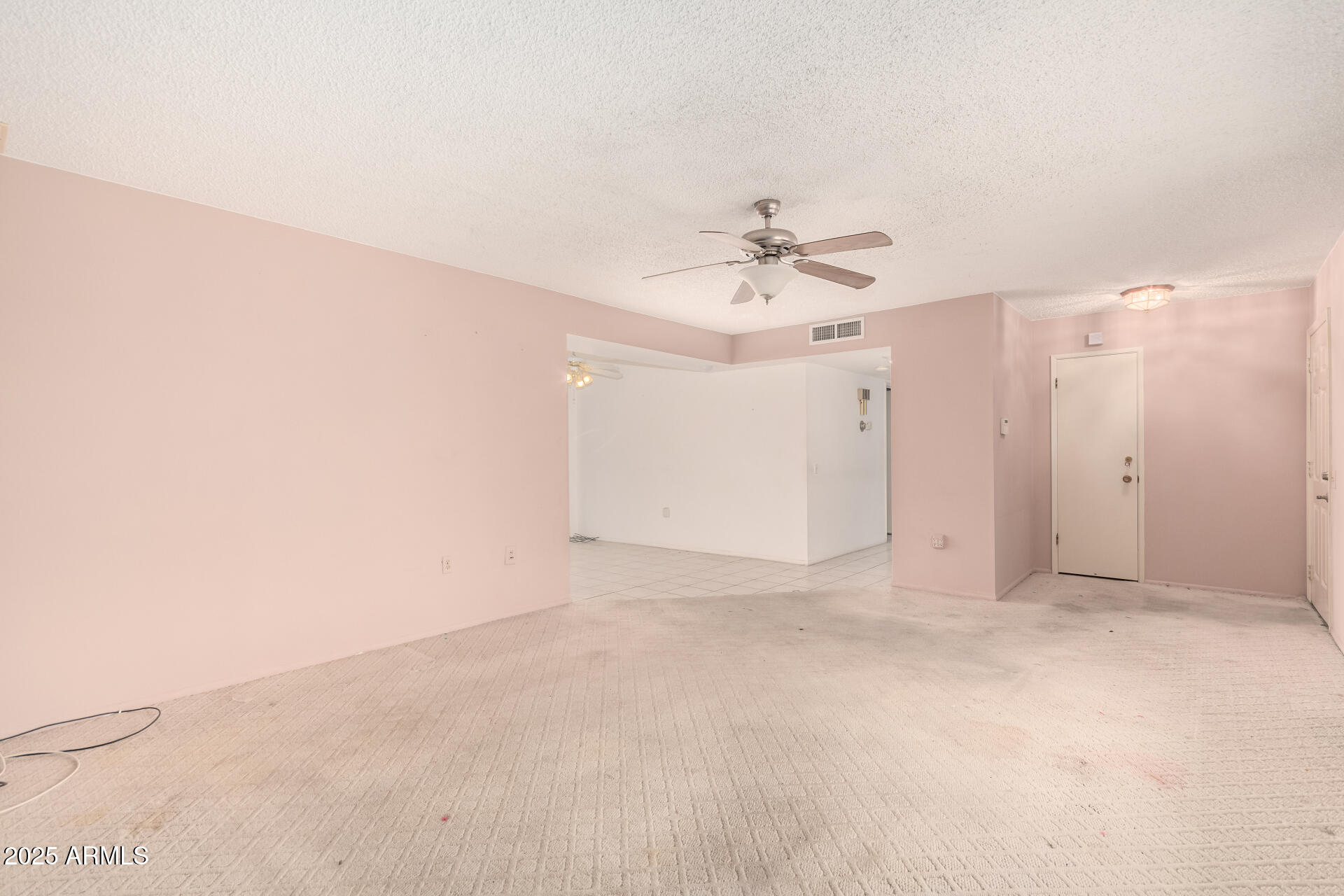 9213 W NEWPORT Drive
