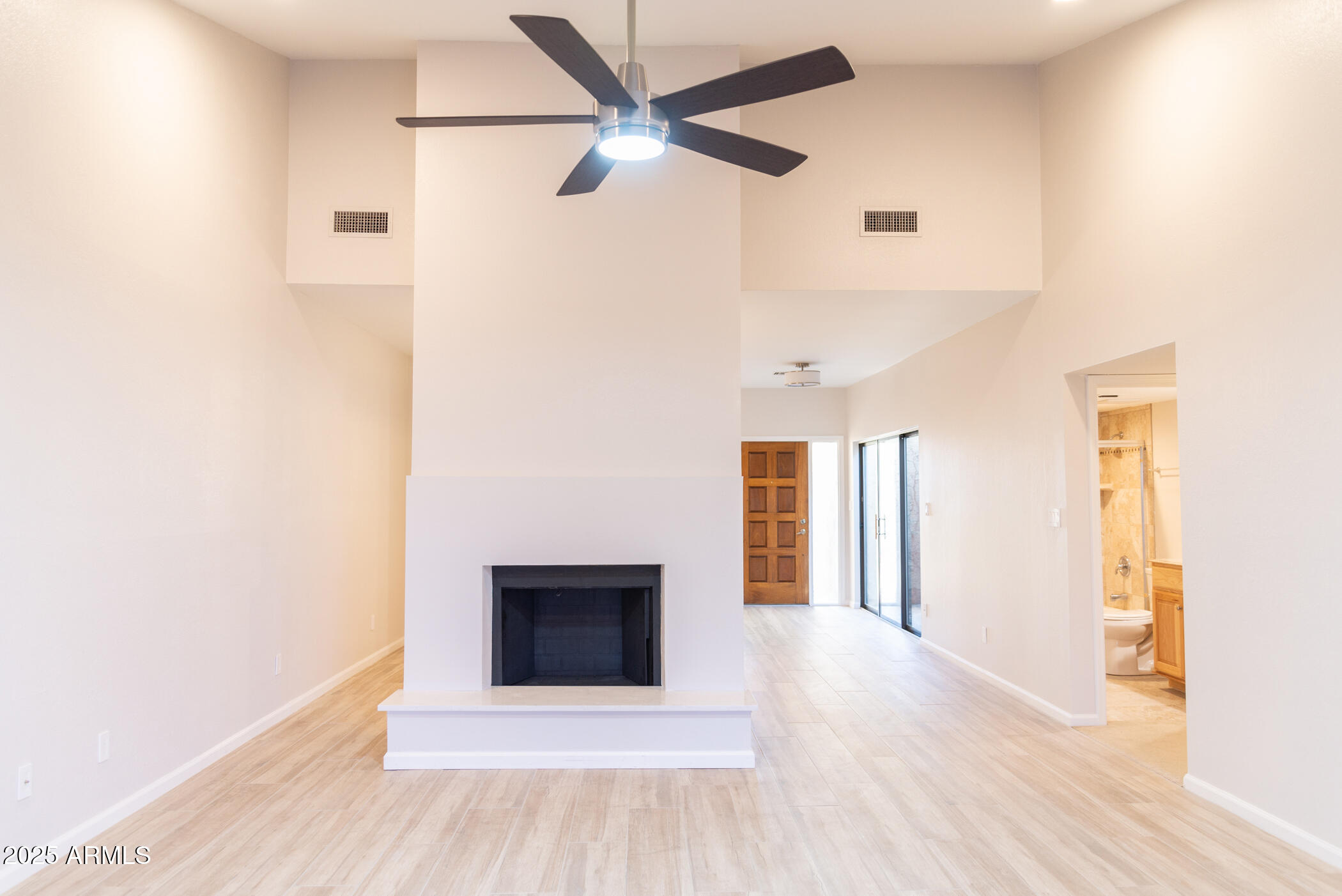 5121 N 79th Place