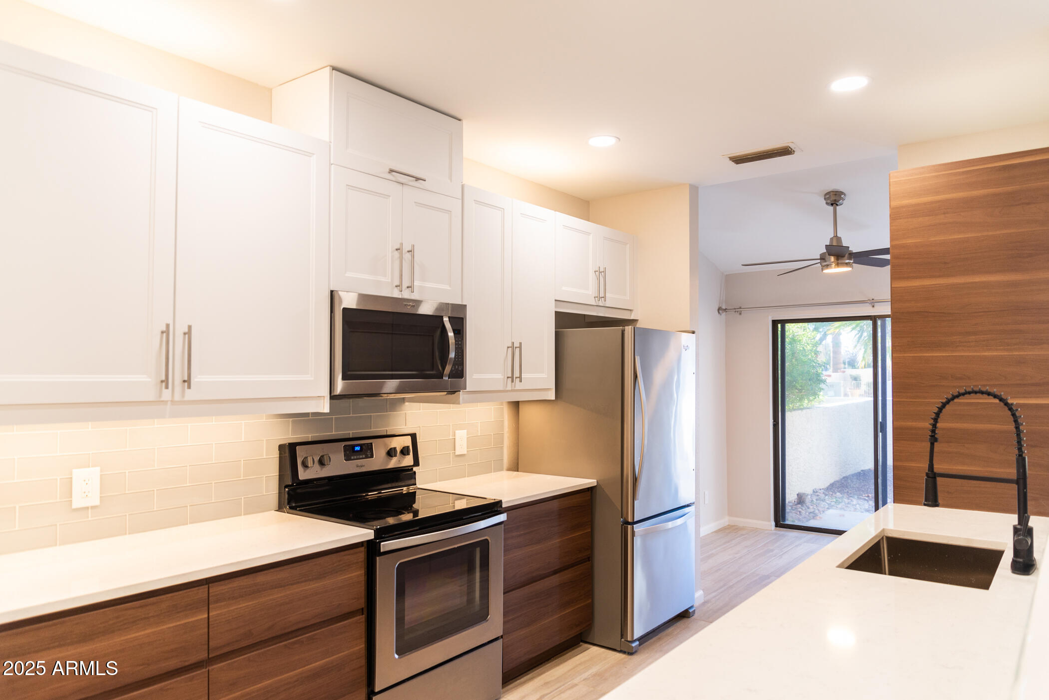 5121 N 79th Place