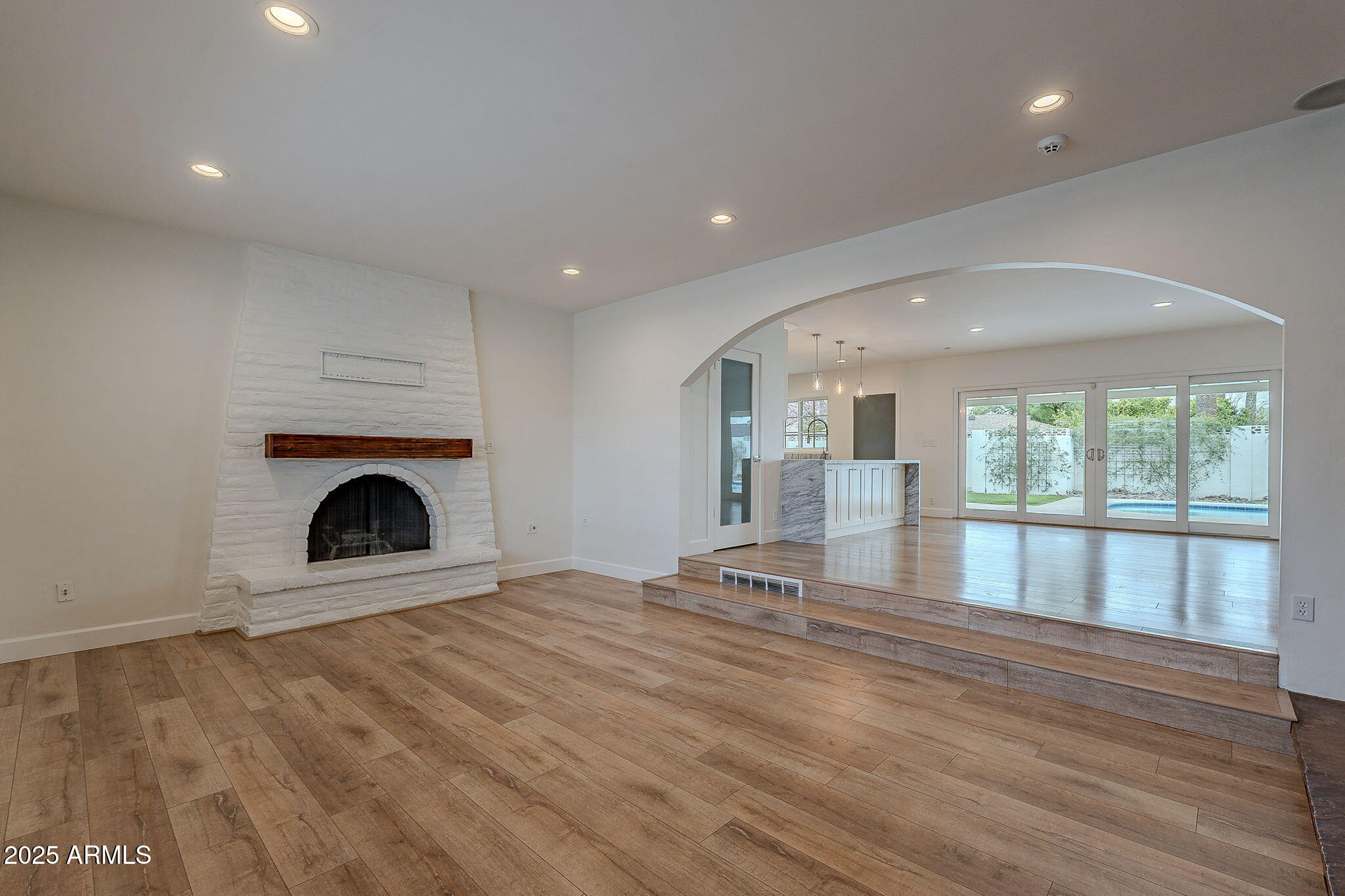 3301 E Montecito Avenue