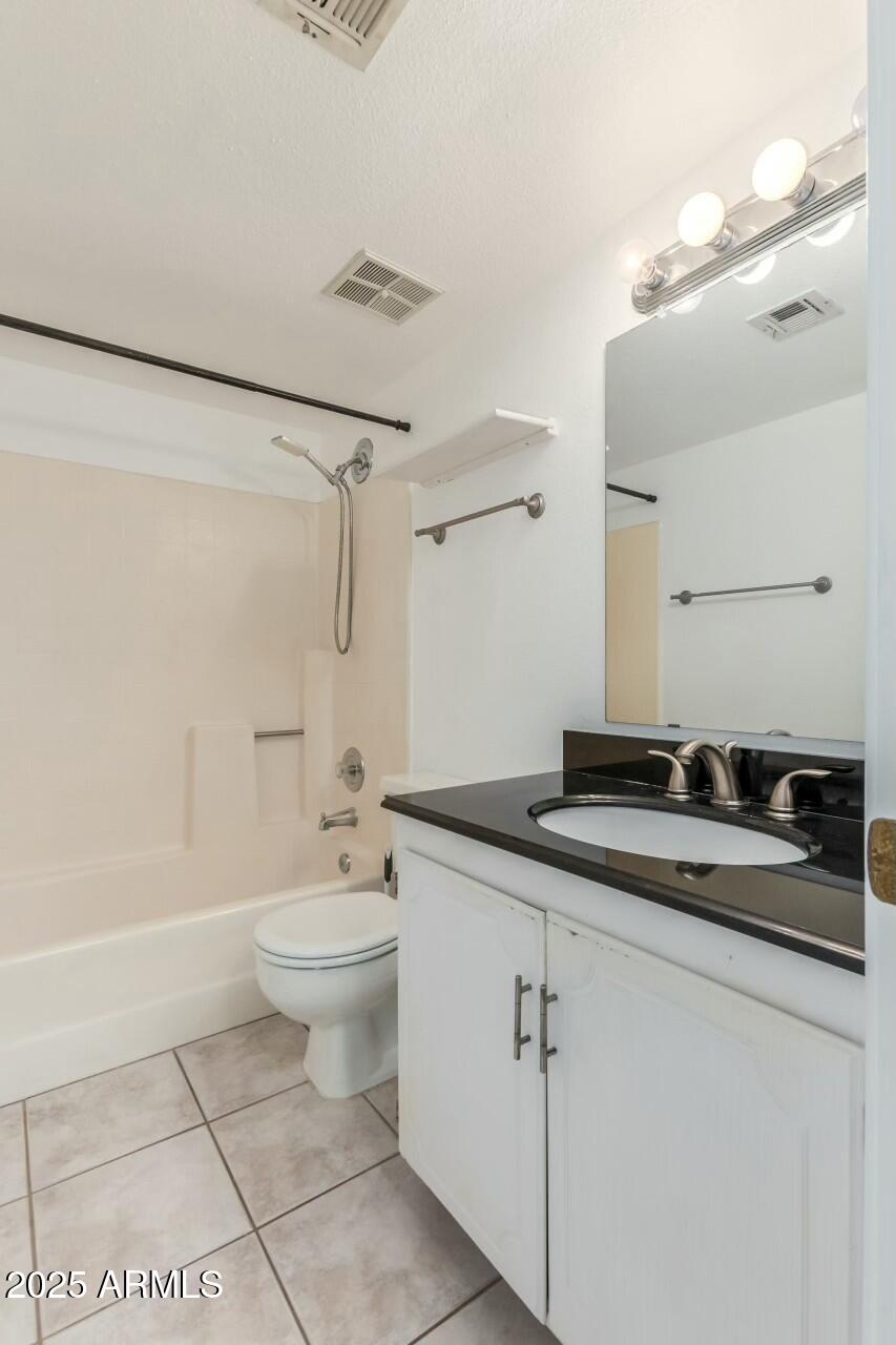 705 W 13TH Street