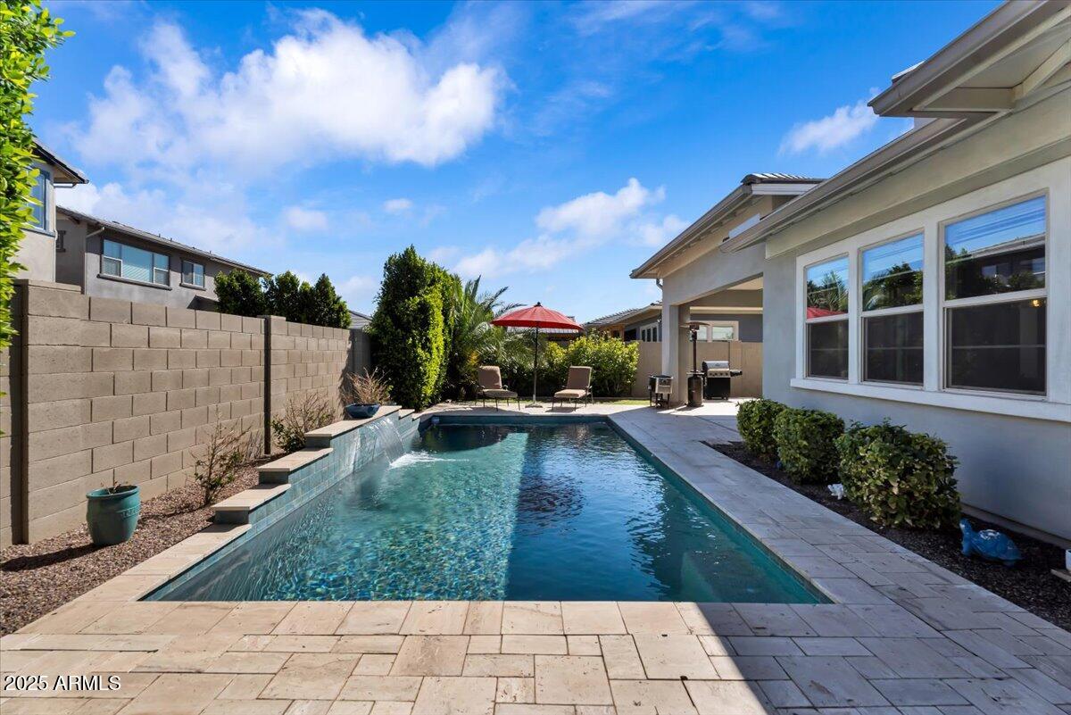 3648 E ARABIAN Drive