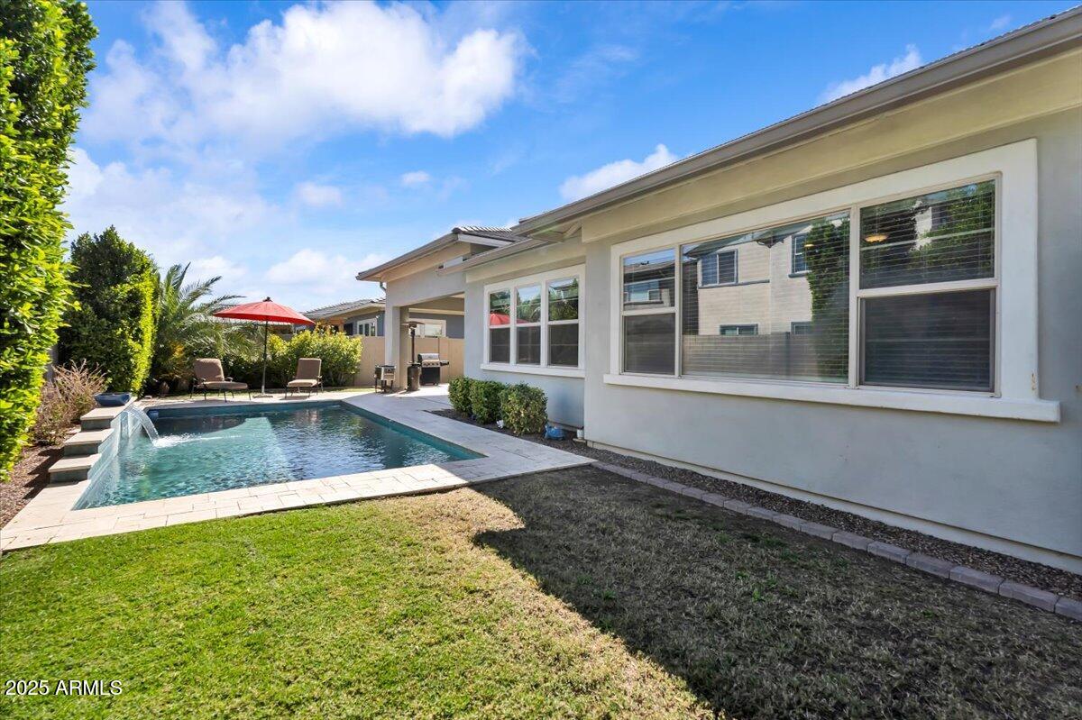3648 E ARABIAN Drive