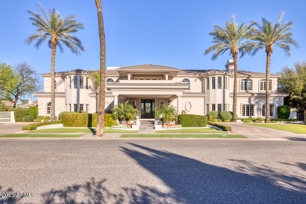 7630 E VAQUERO Drive