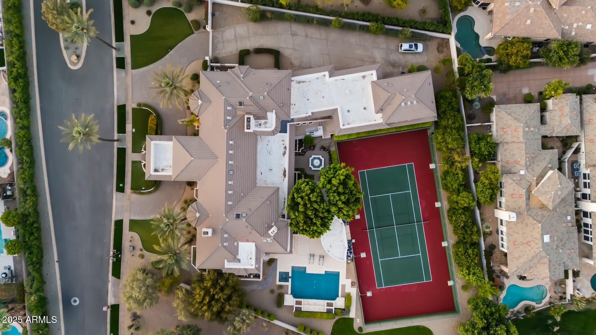 7630 E VAQUERO Drive