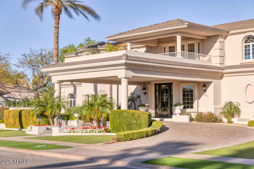7630 E VAQUERO Drive