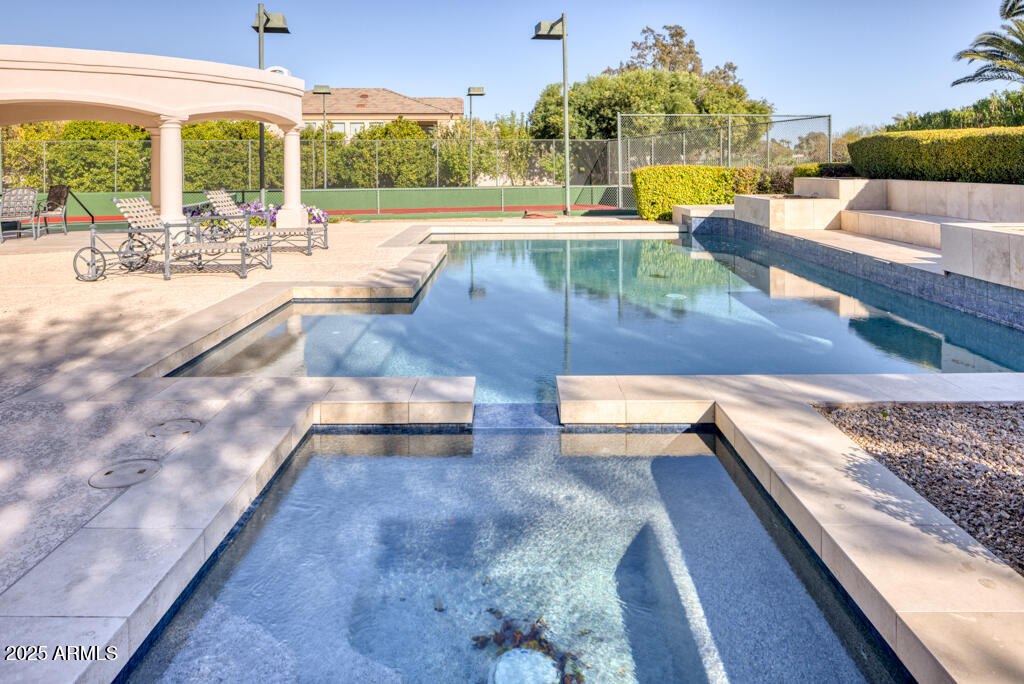 7630 E VAQUERO Drive