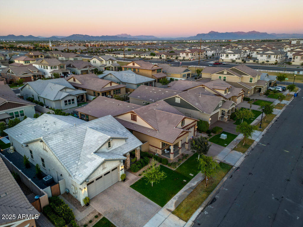 3918 E ARABIAN Drive