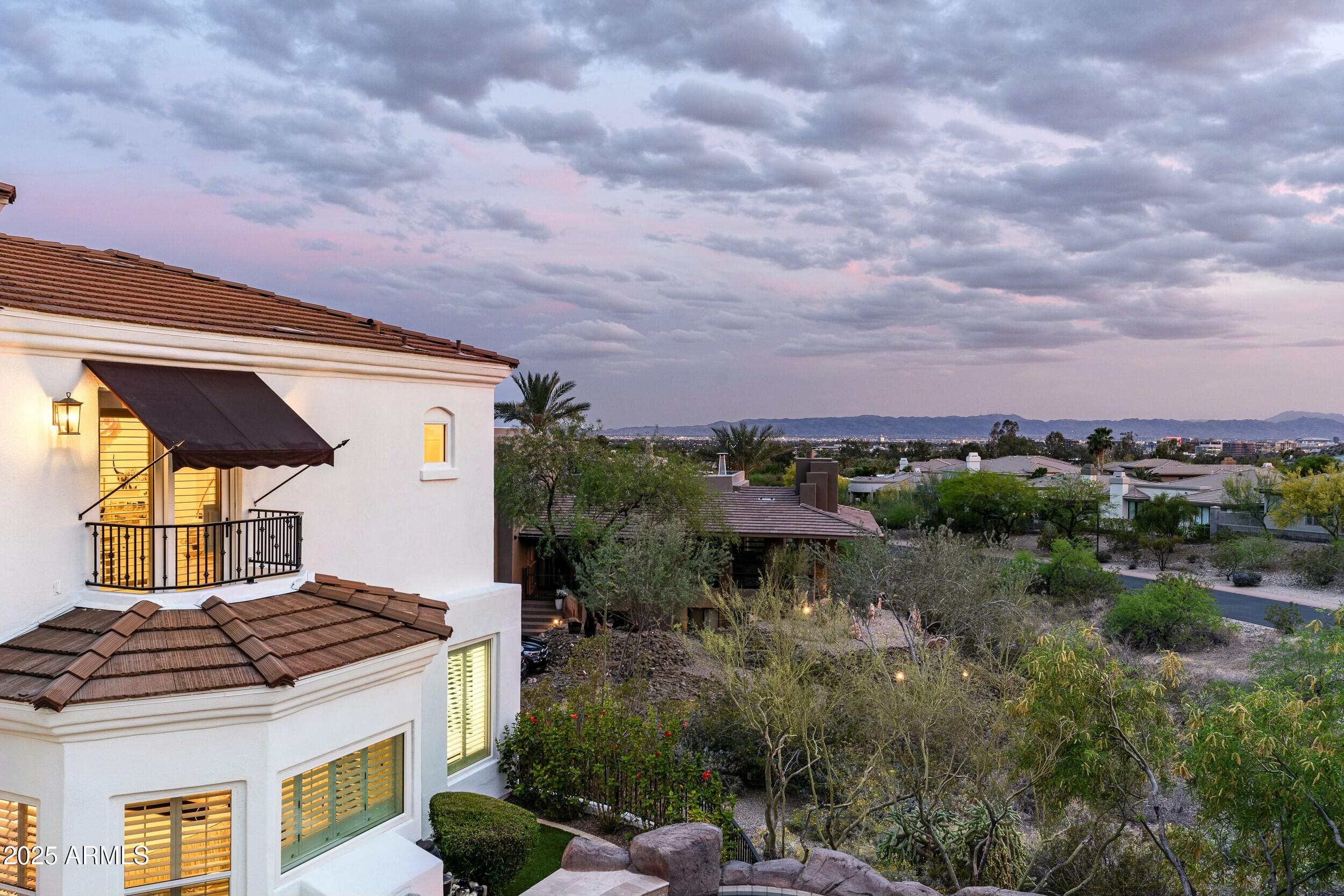 6556 N ARIZONA BILTMORE Circle